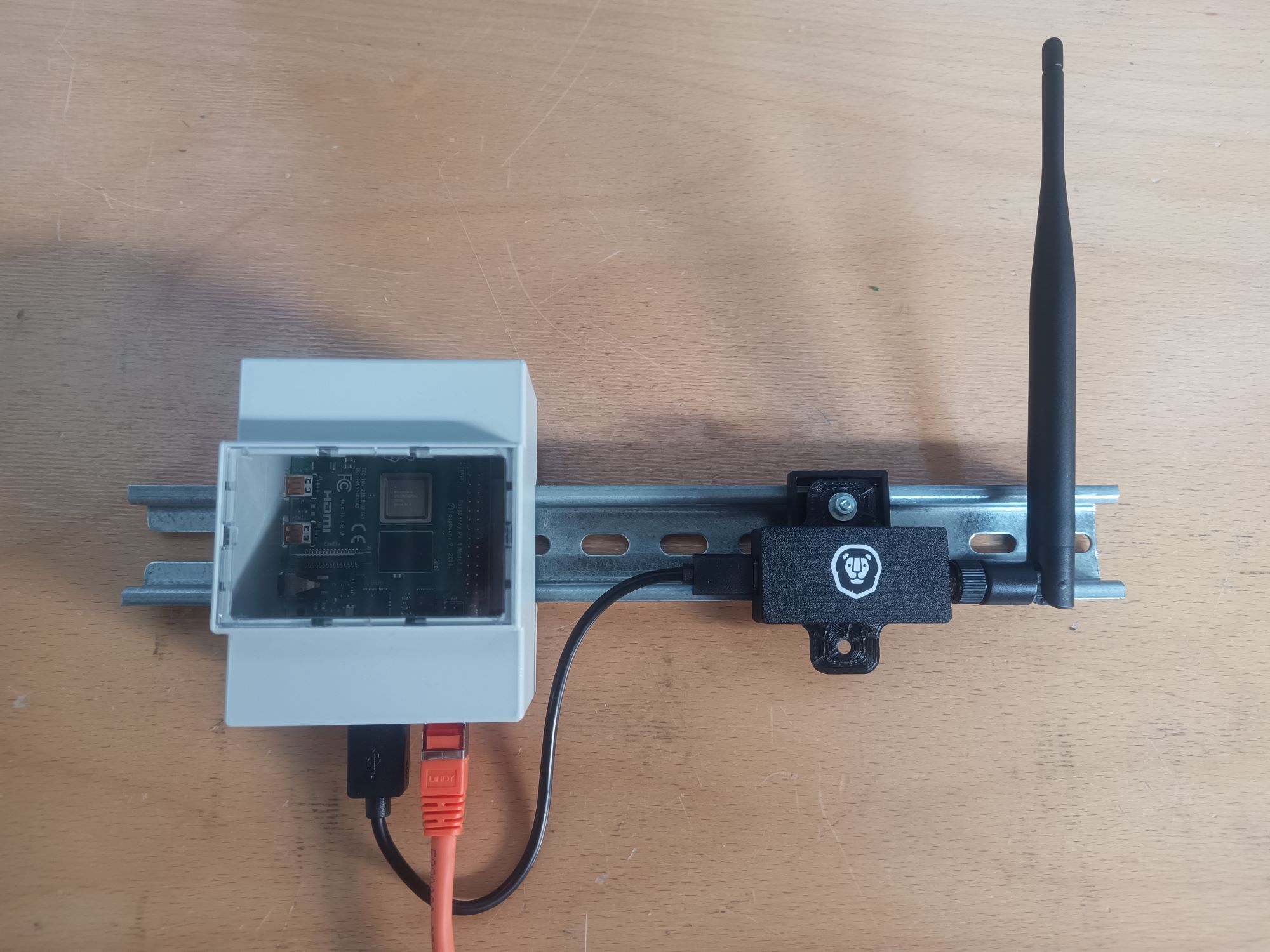 Seeed LoRa Wio-E5 mini enclosure