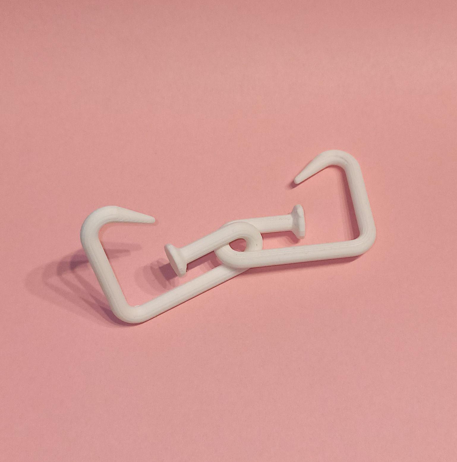 Separate the two nails