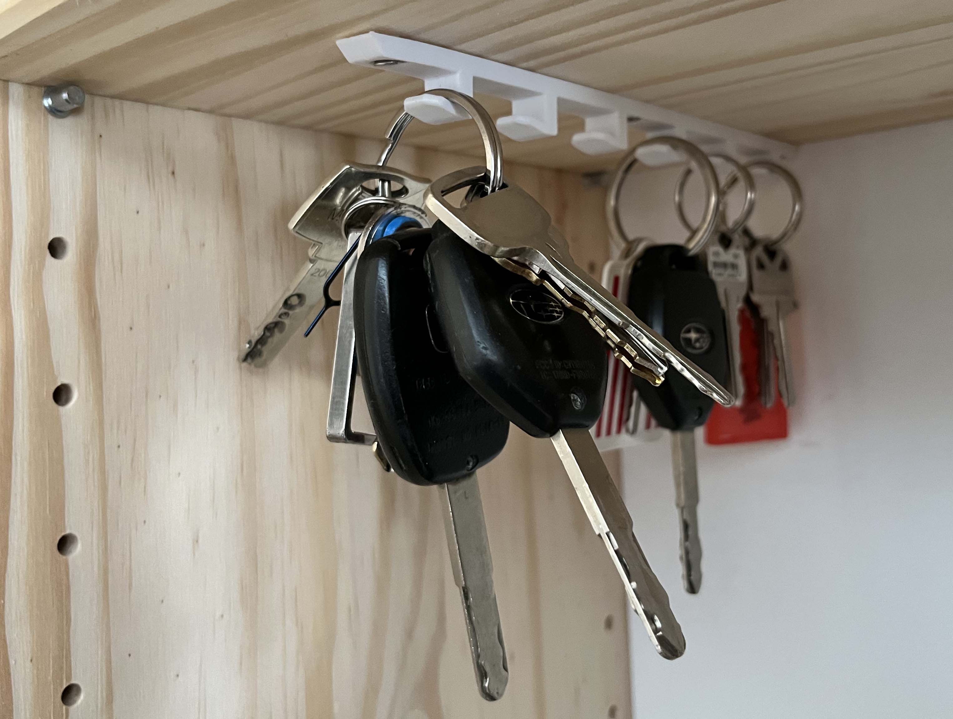 Under-shelf key hook - 6 key rings