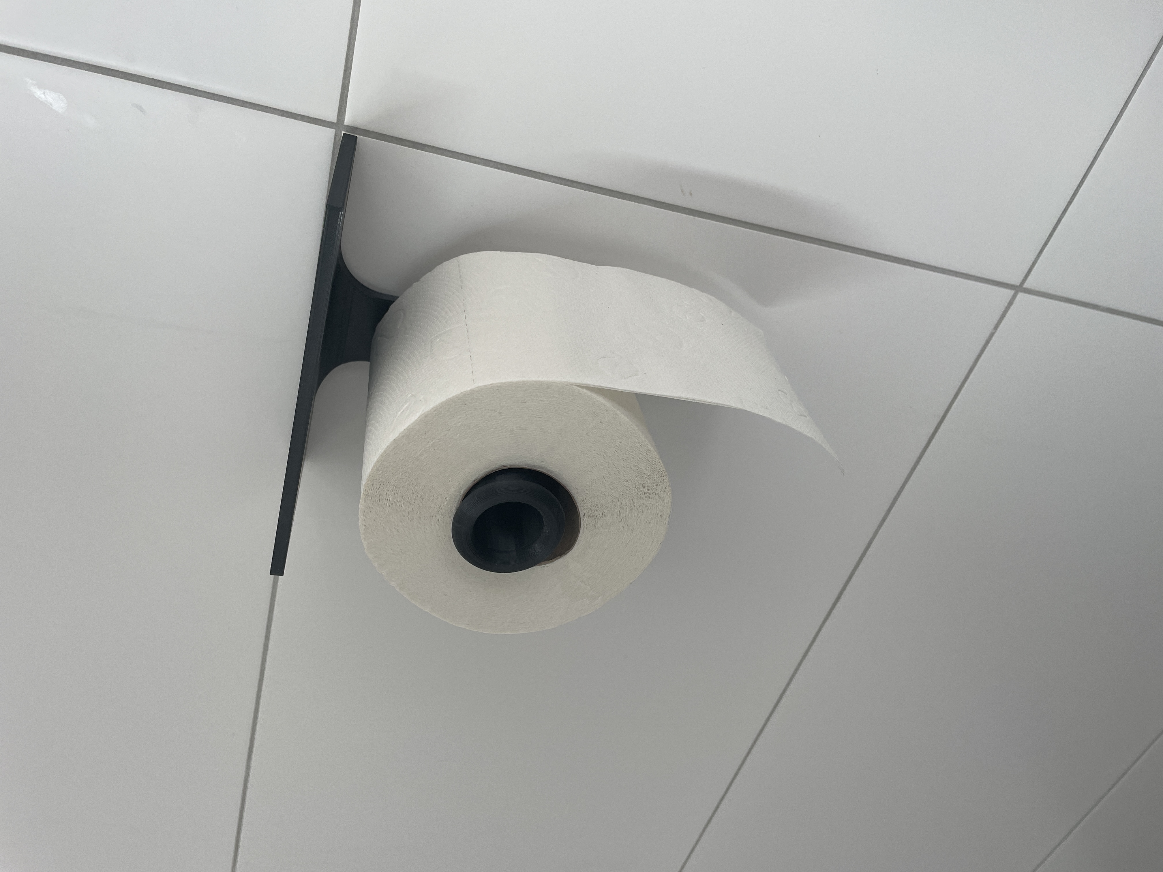 Toilettenpapierhalter mit Ablage
