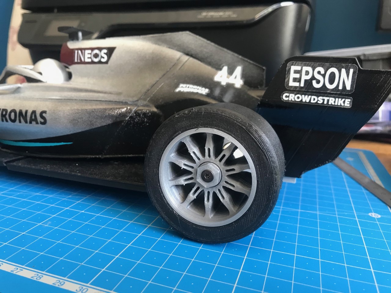 Openrc f1 Mercedes f1 weel f104 FRONT AND REAR OPTION DIFF