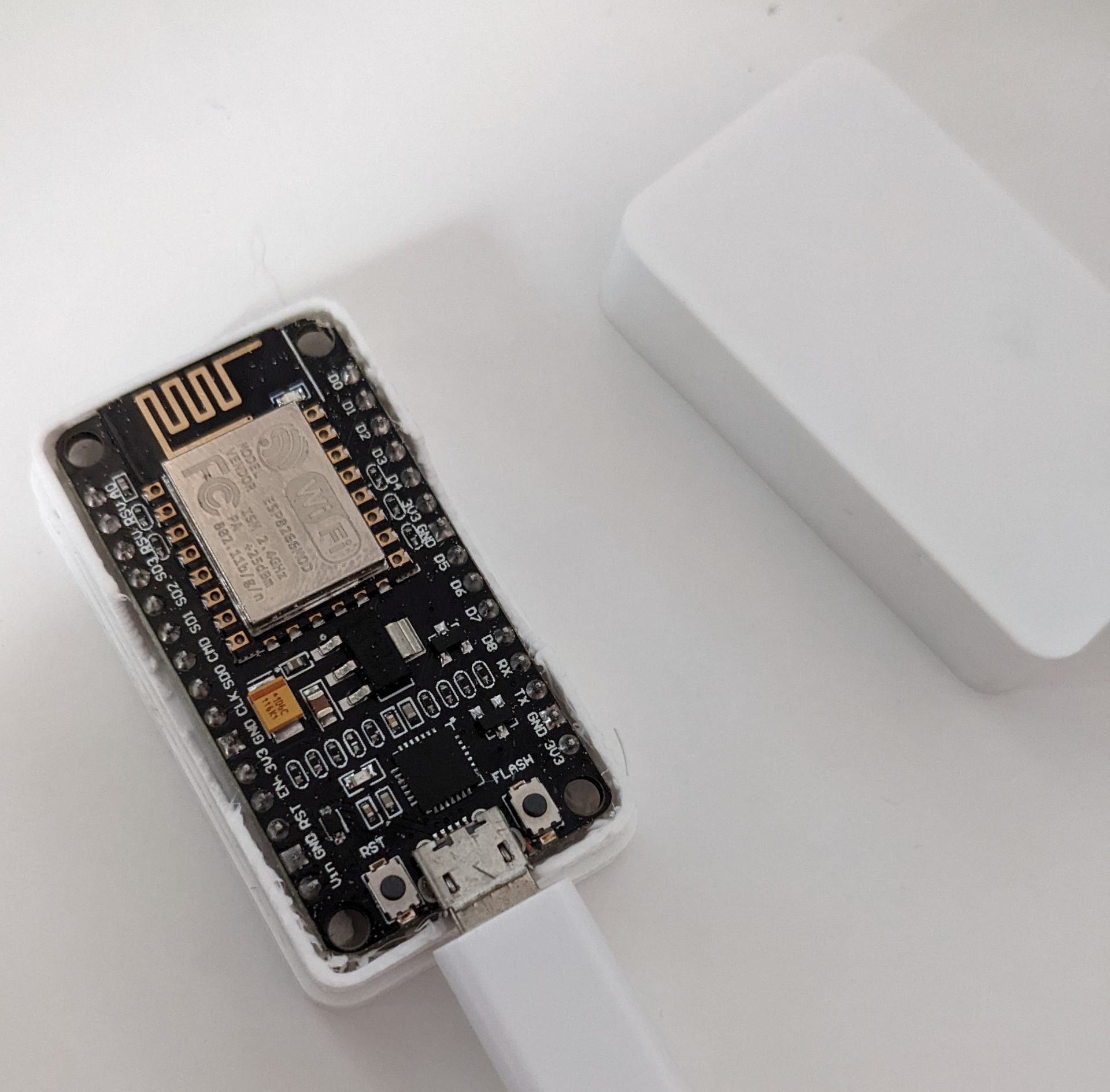 Modbus gateway ESP8266 NodeMCU V2 + RS485
