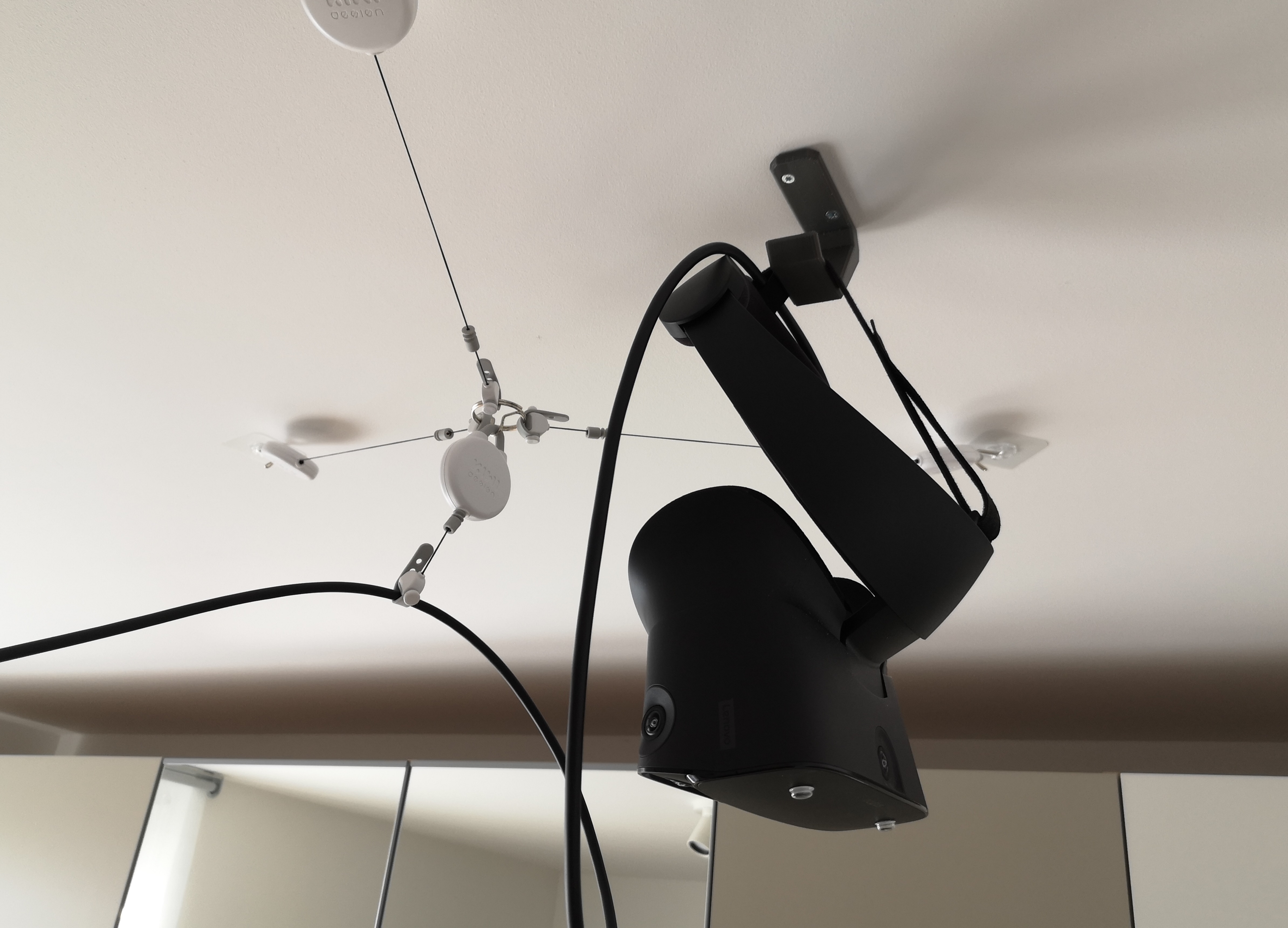 Oculus Rift S ceiling hook