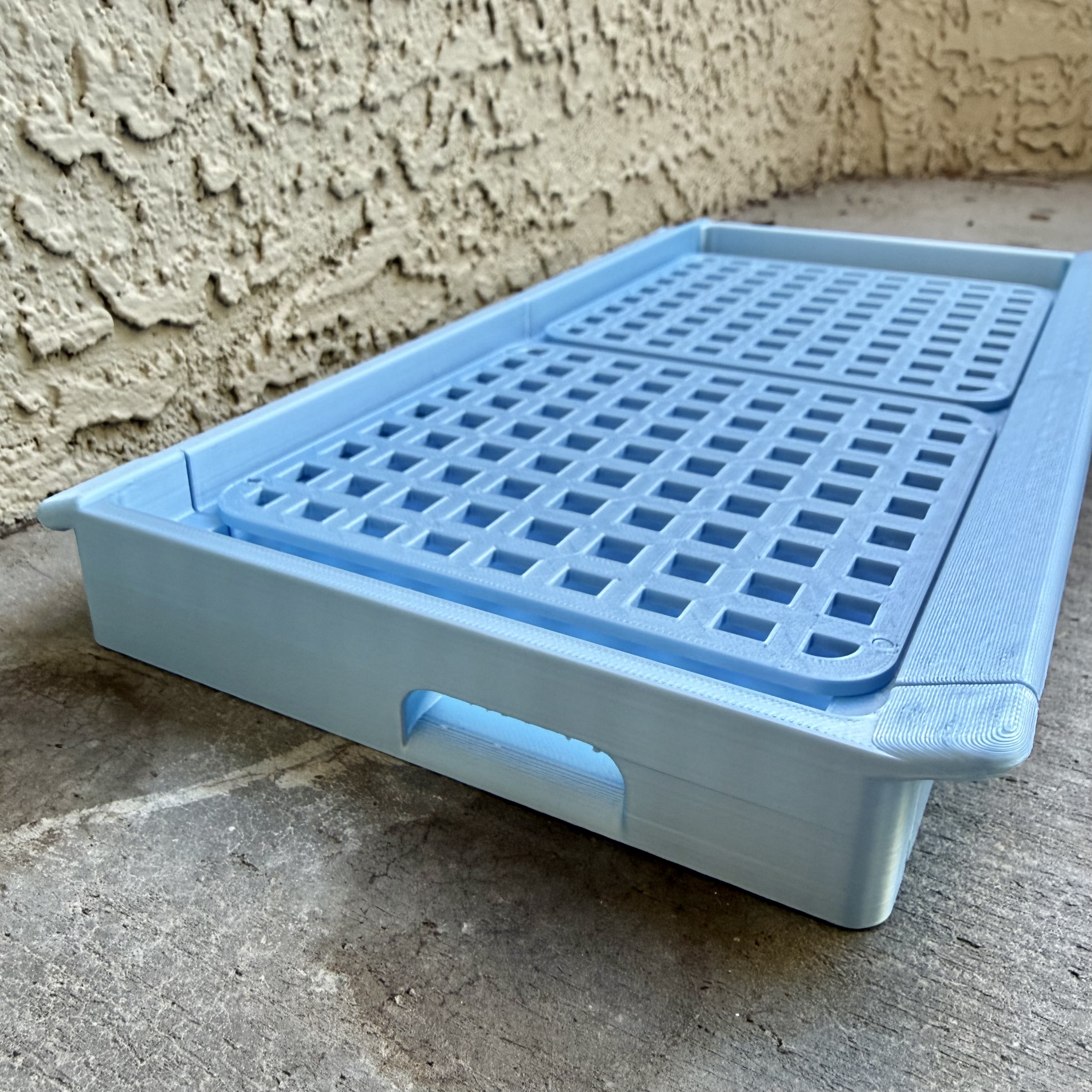 Seedling Tray - Drainage system for small pots, seed starters & gardening