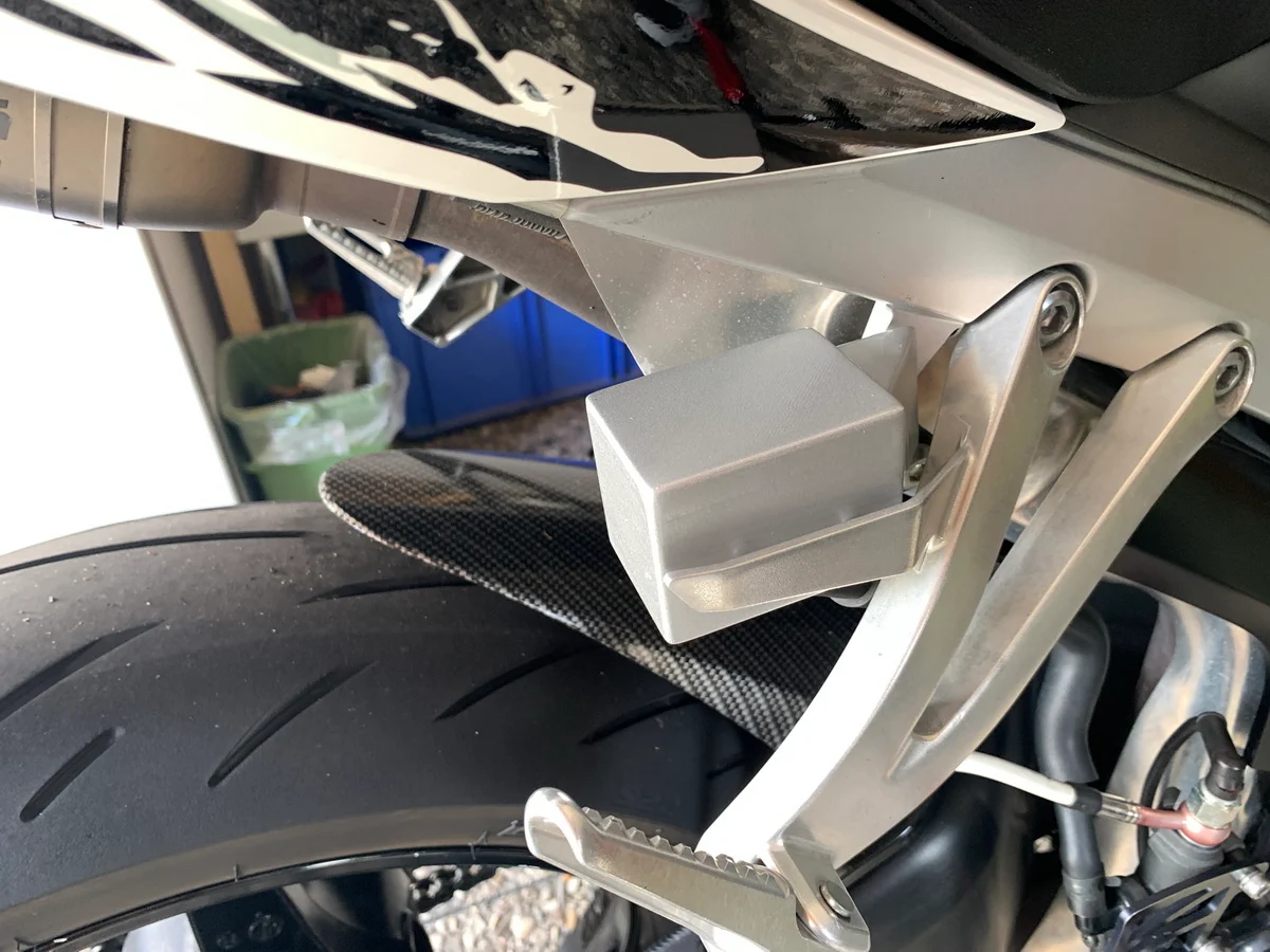 Honda CBR 600RR PC40 Breakfluid Case