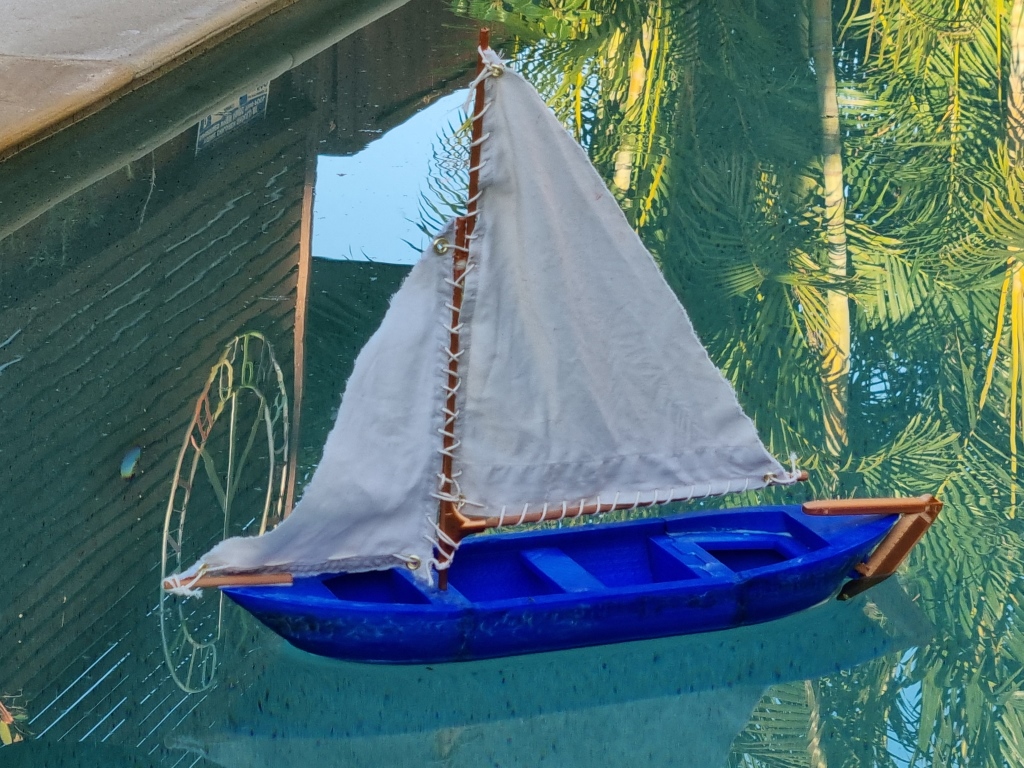 Clinker built Sheltie sailing boat