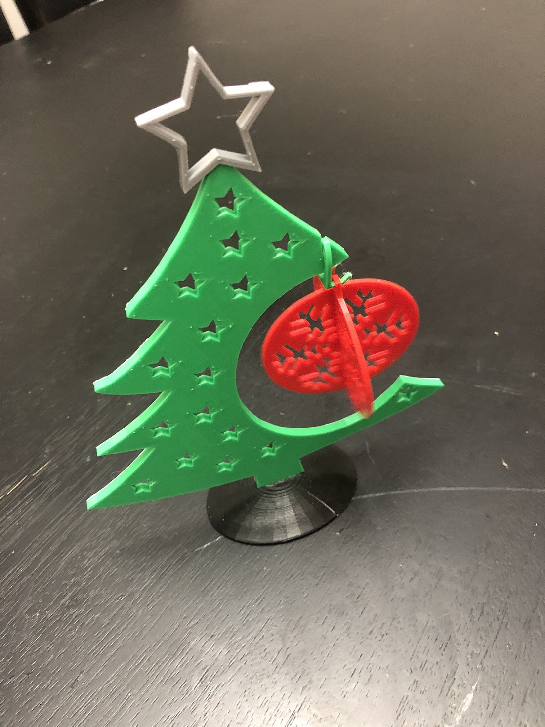 Multimaterial Star-Christmas Display Tree w/ Snowflake Christmas Bauble