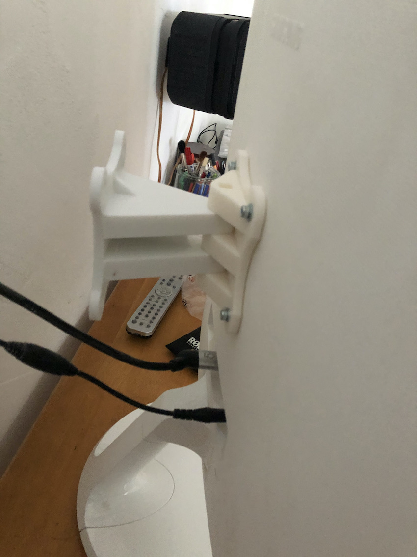 VESA Wall Mount 75 and 100mm