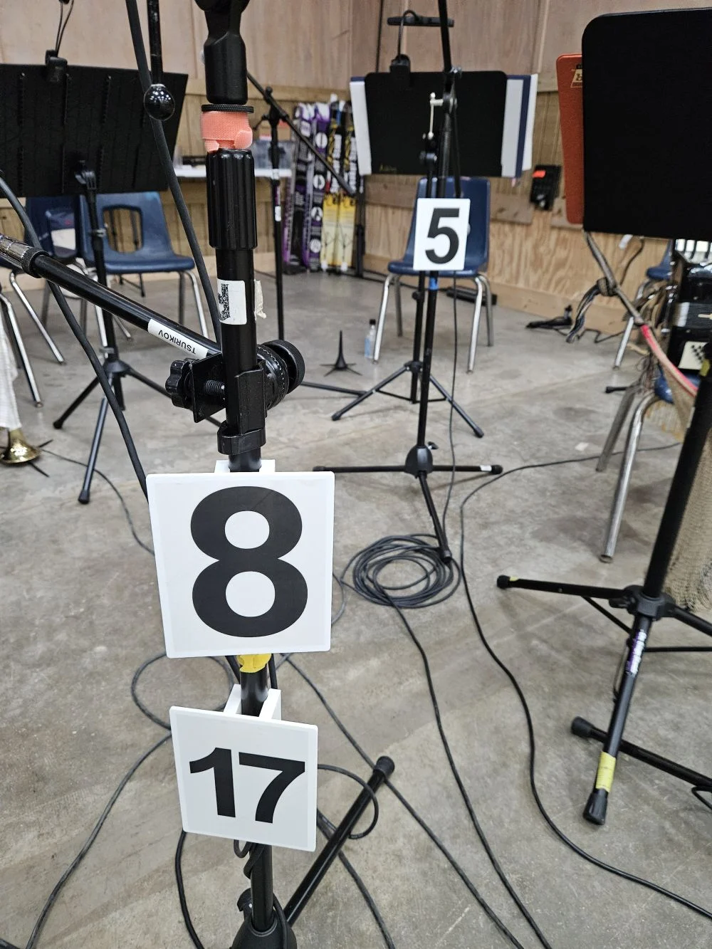 Mic stand label