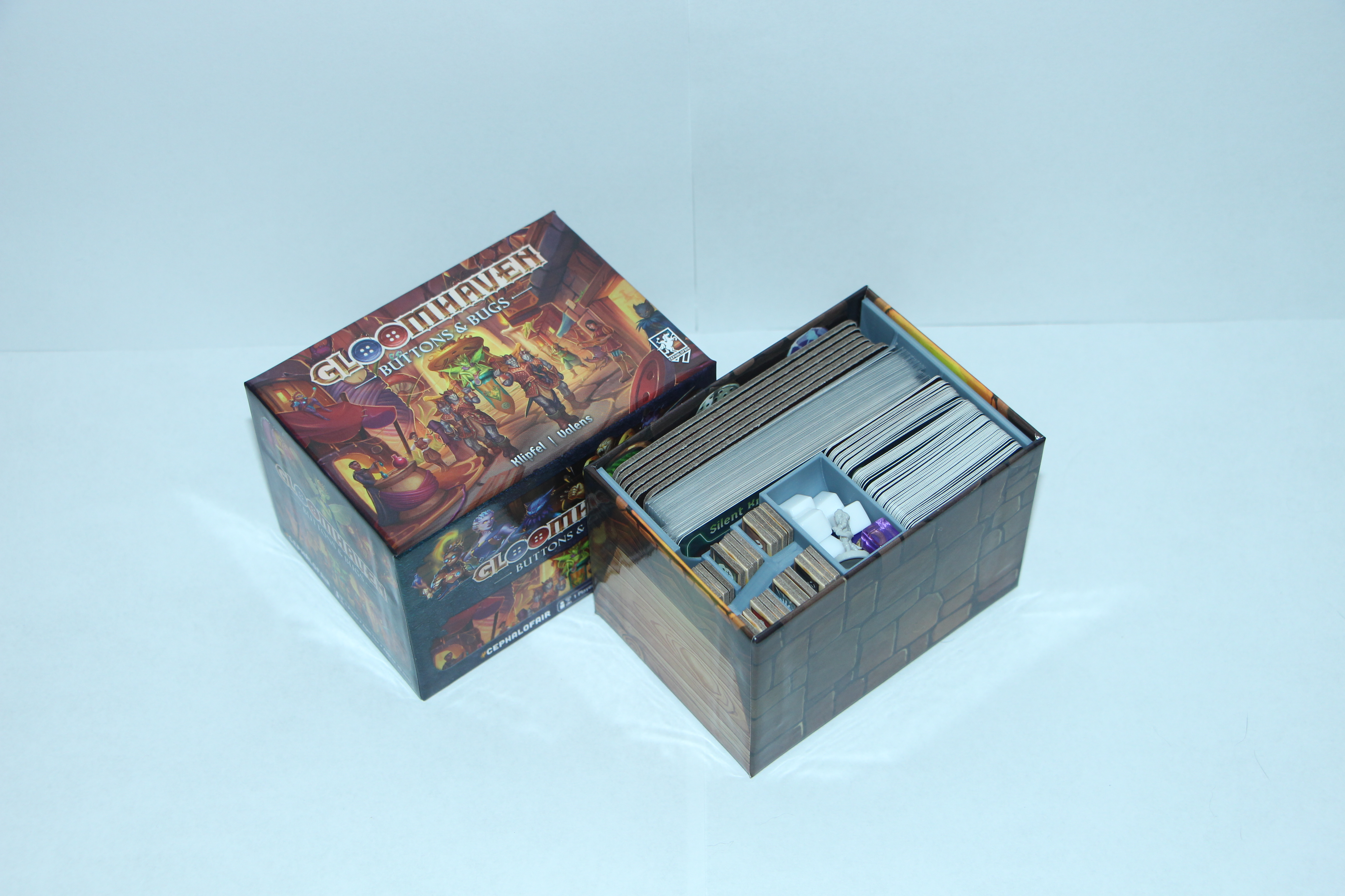 Gloomhaven Buttons & Bugs Organizer