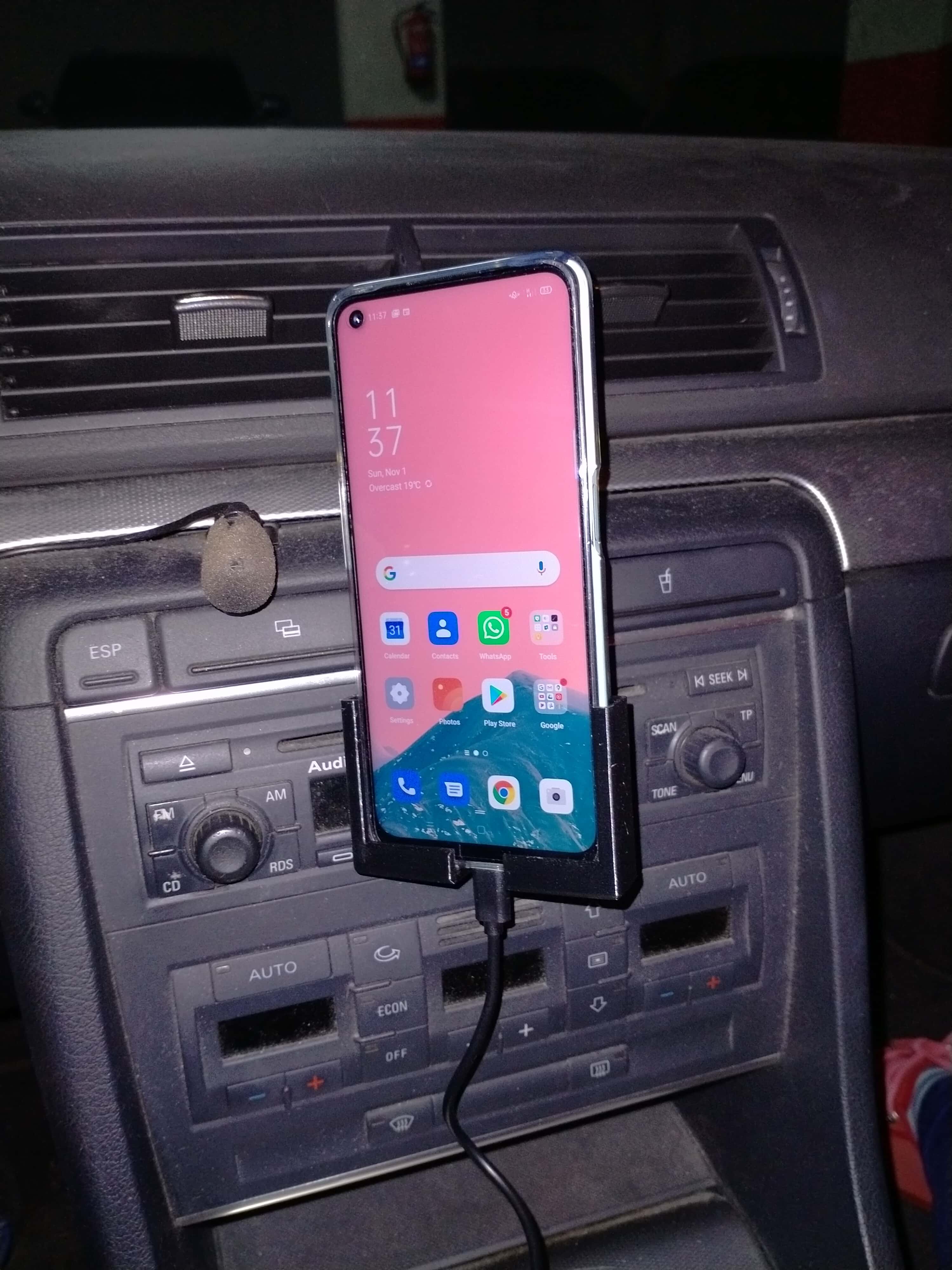 CD Car Slot Cellphone Holder for an OPPO A52