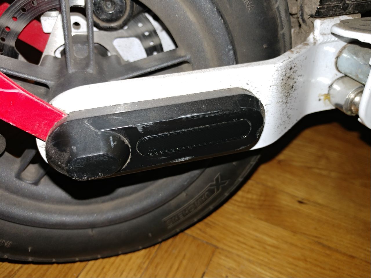 crosser e9 wheel lid