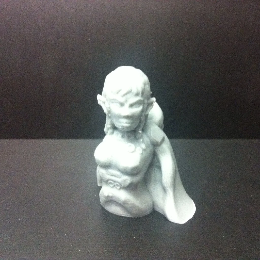 Elf Street Mage Bust