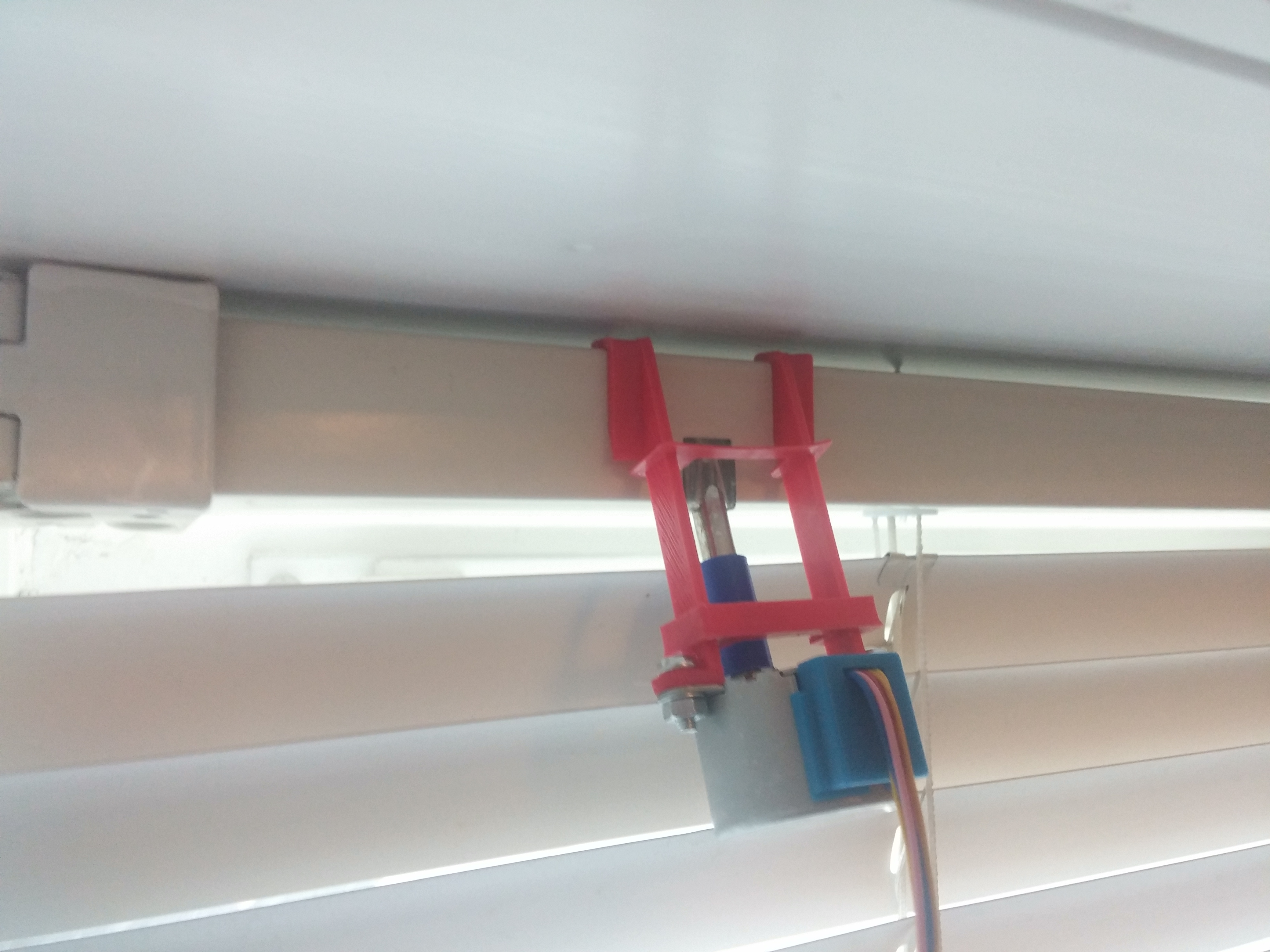 Window Blind Stepper Mount
