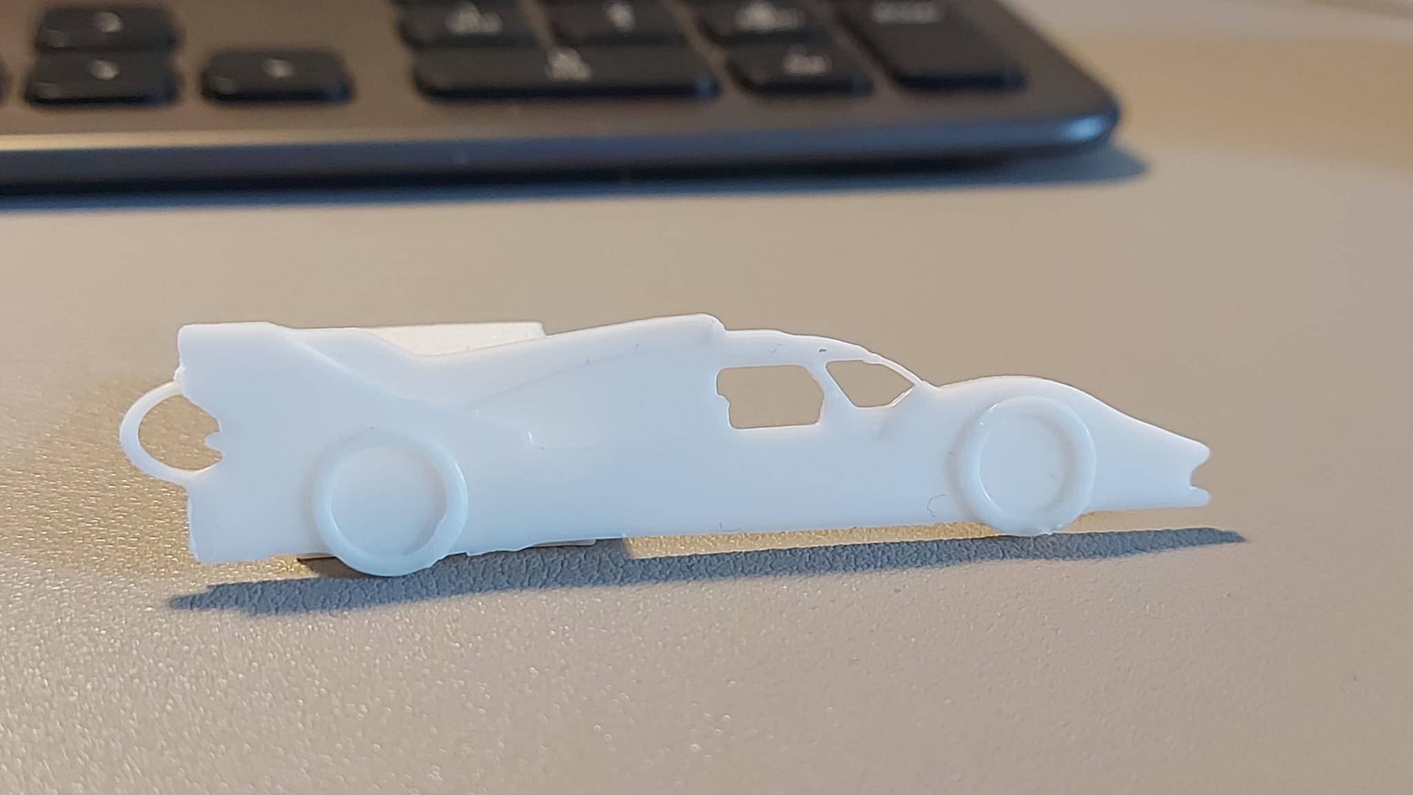Hypercar 499P keychain