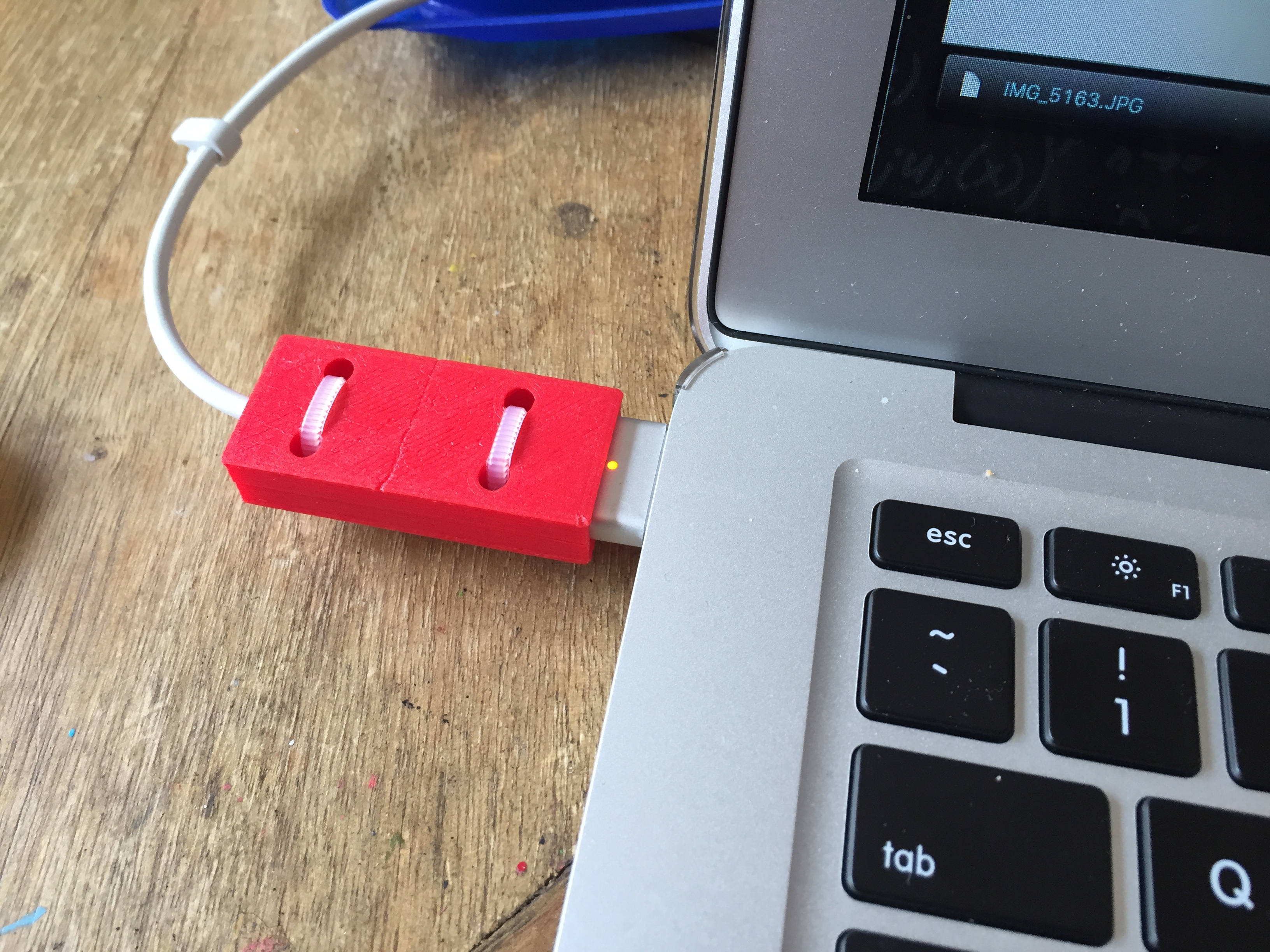 MAC power adapter saver (MagSafe2)