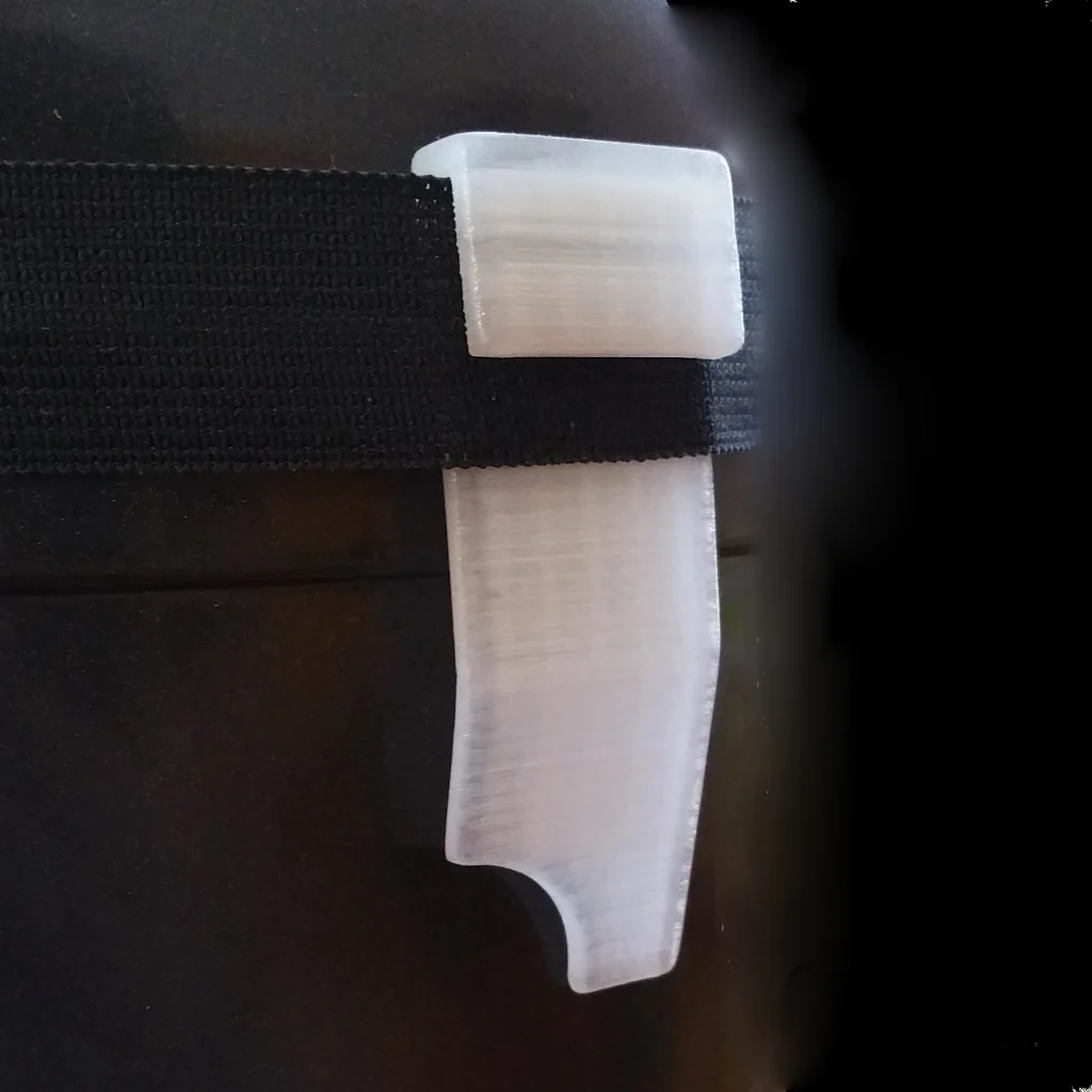 Eye cover with gap for nose / Augenblende mit Aussparung für die Nase
