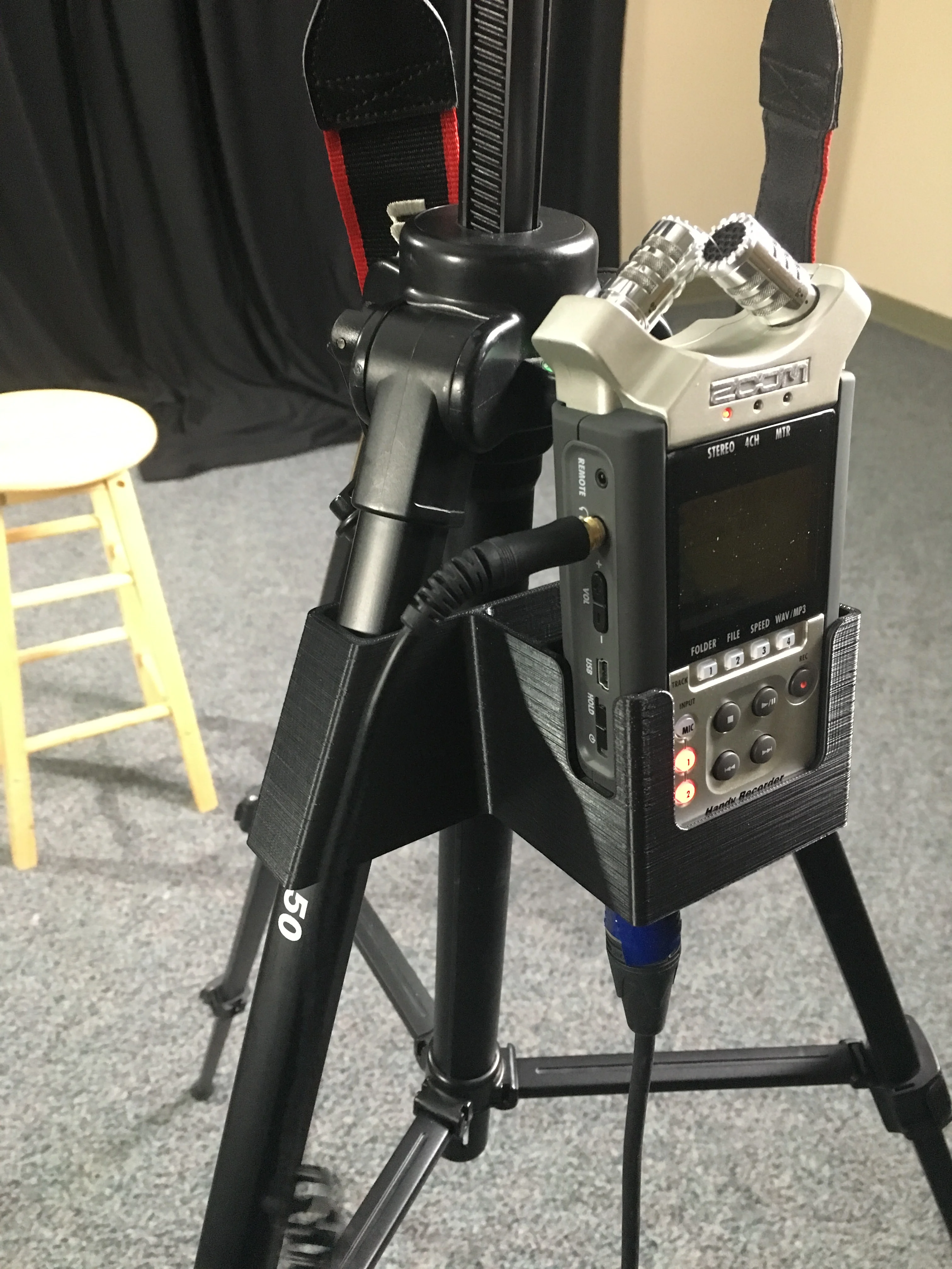 Zoom H4N Tripod Mount