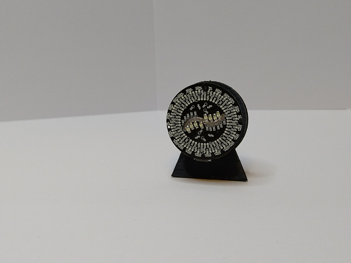 mRNA vaccine badge tablestand