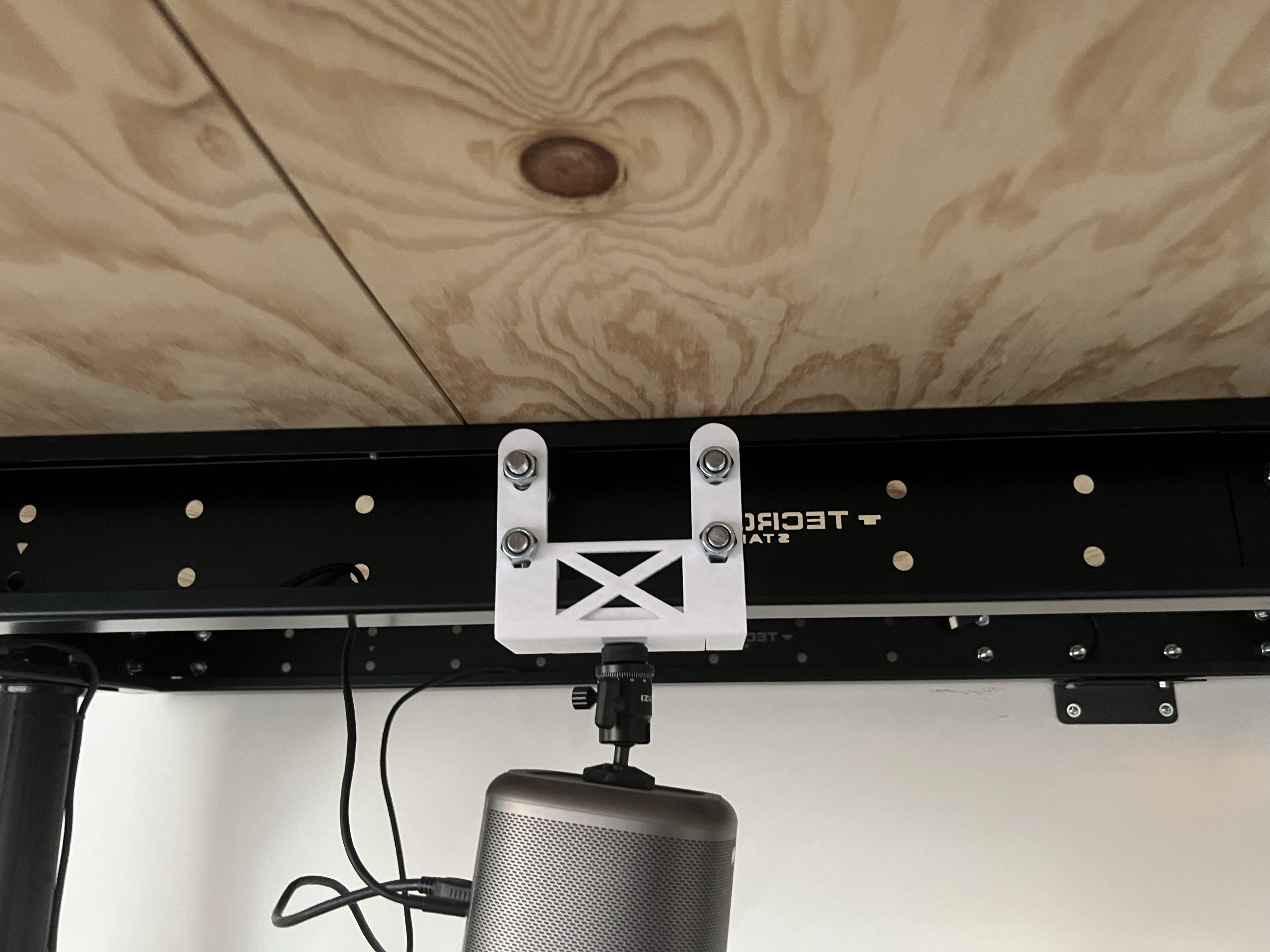 Ceiling projector holder for mezzanine
