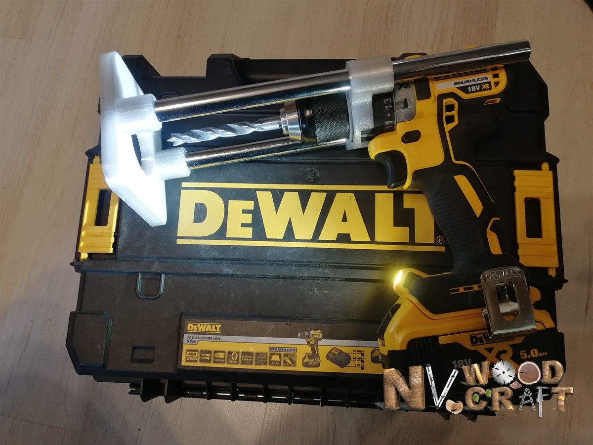DeWalt DCD791 Drill guide