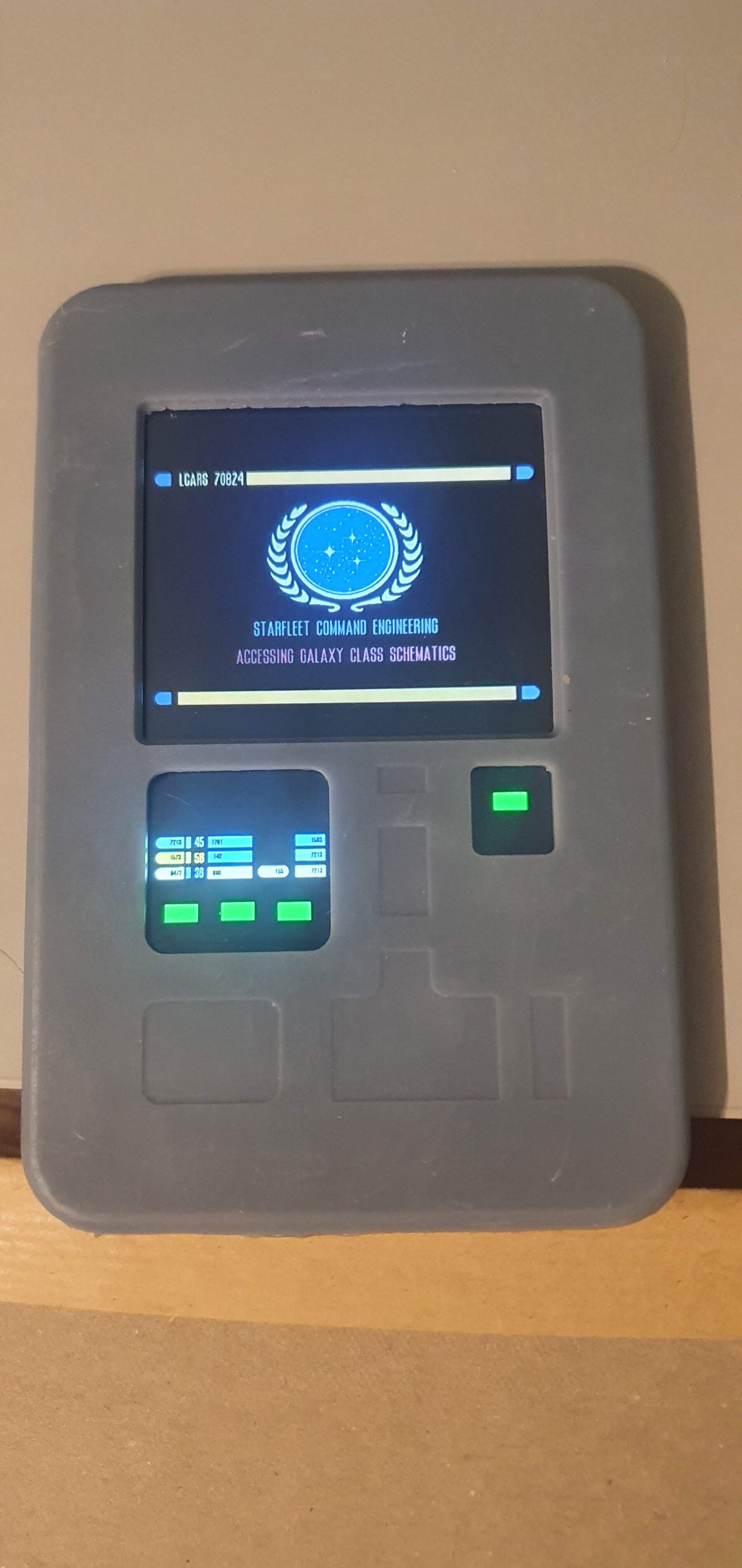 Star Trek TNG PADD Variant #2 - for NEXTION 5" display