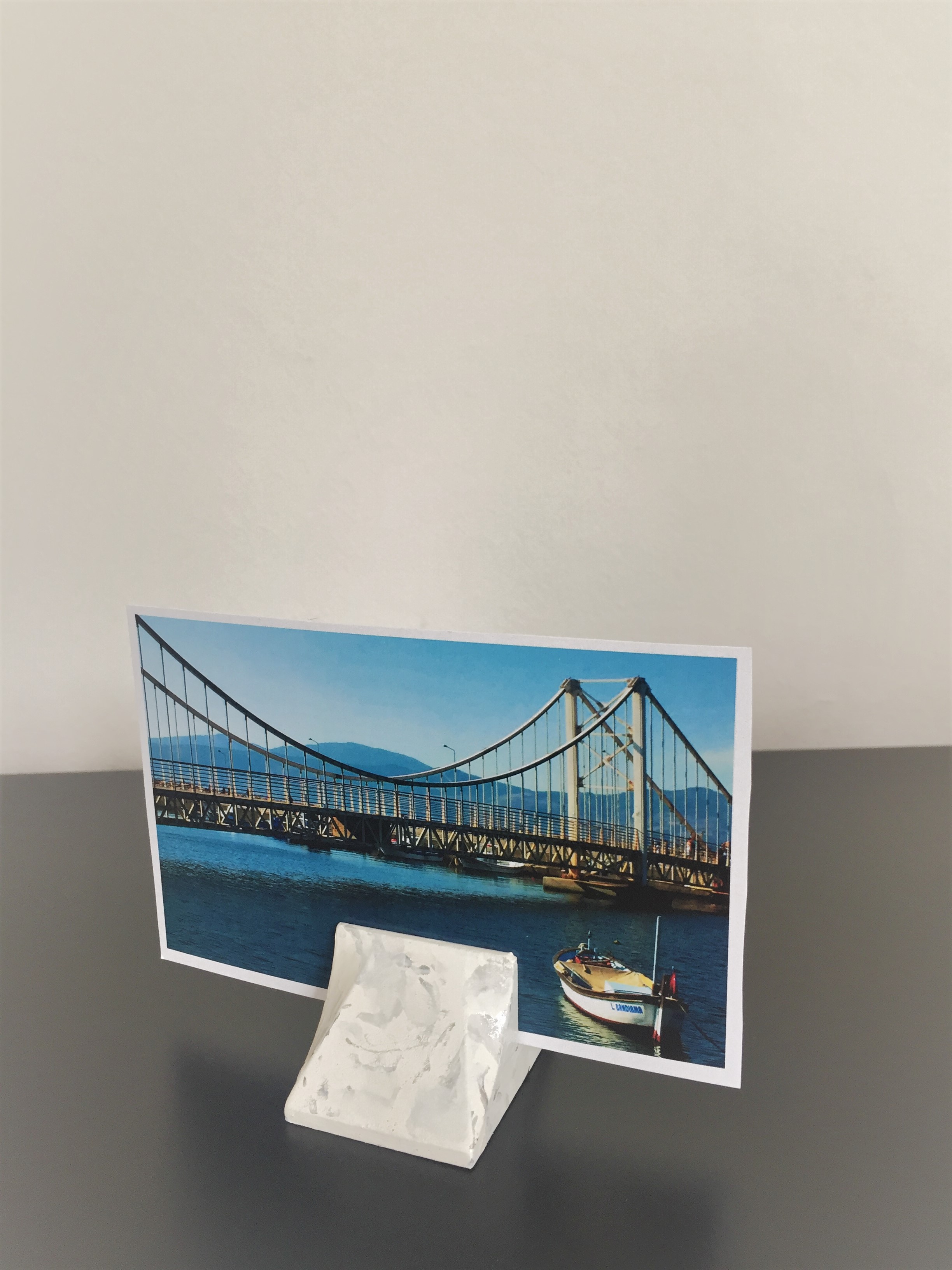 Bridge Photo Holder