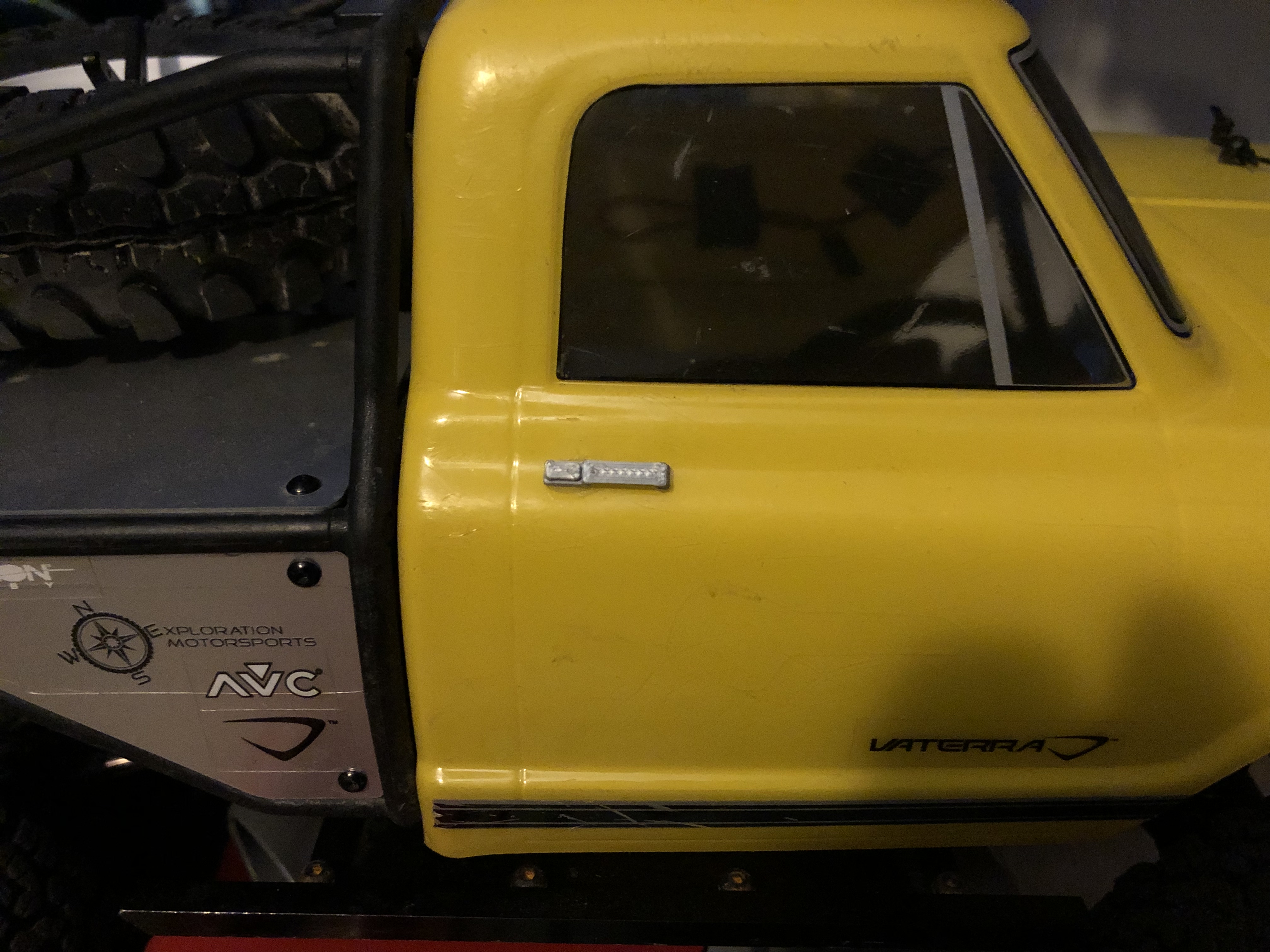 Vaterra Ascender K10 Door Handle