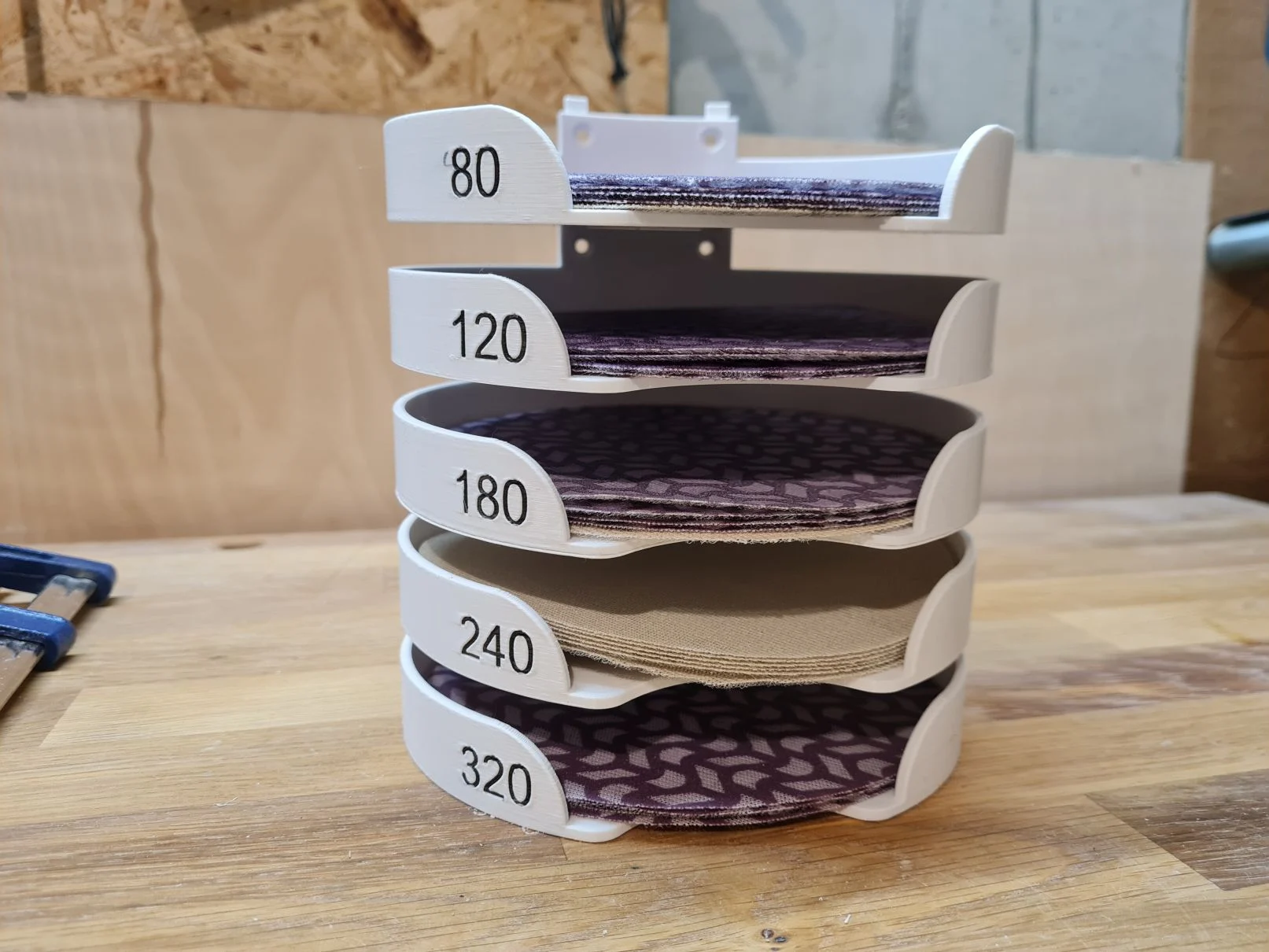 DisKeeper - Modular sanding disk storage 125 and 150 mm for wall mount or french cleat