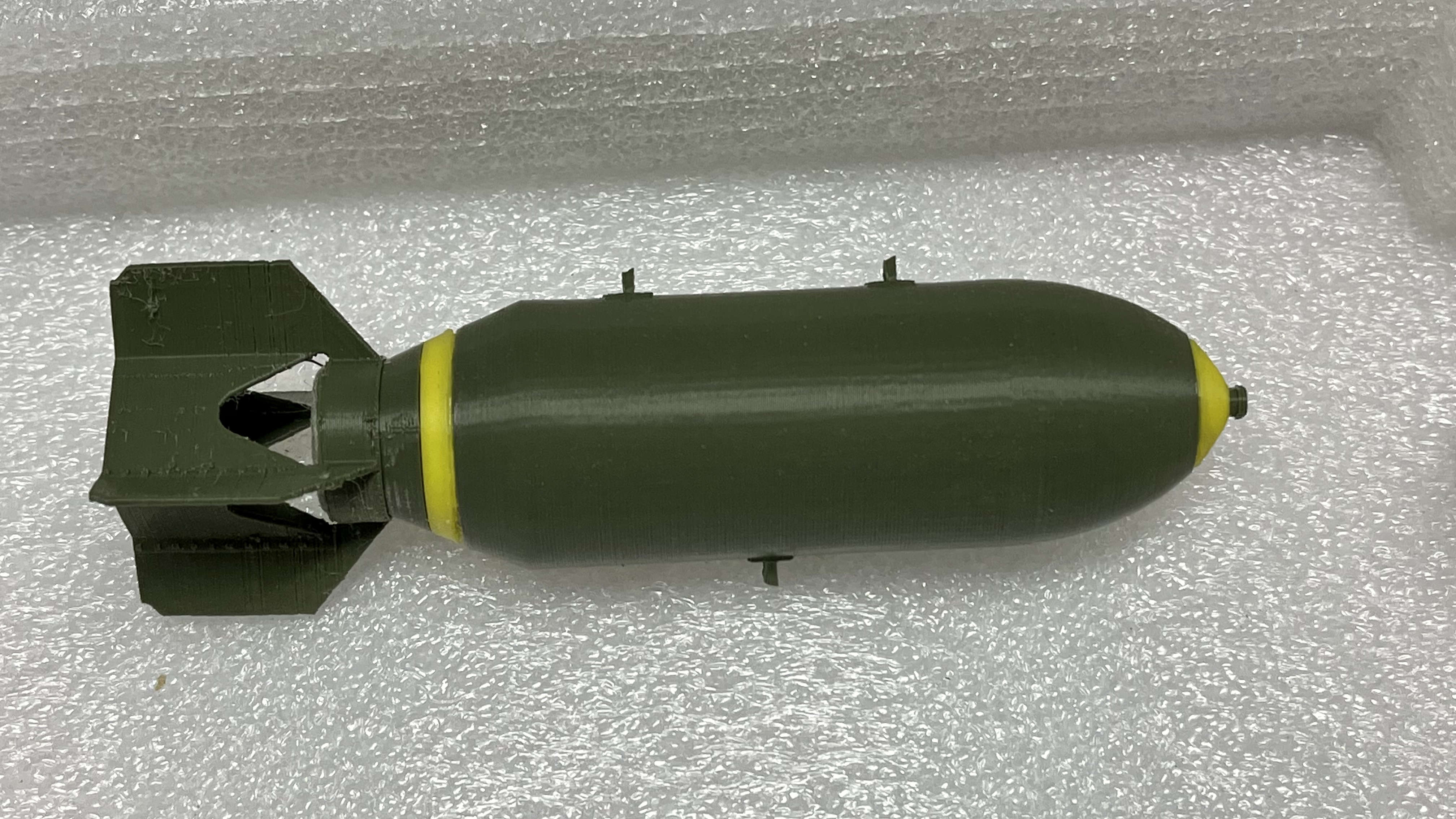 WW2 M-64 500lb bomb - 5 piece