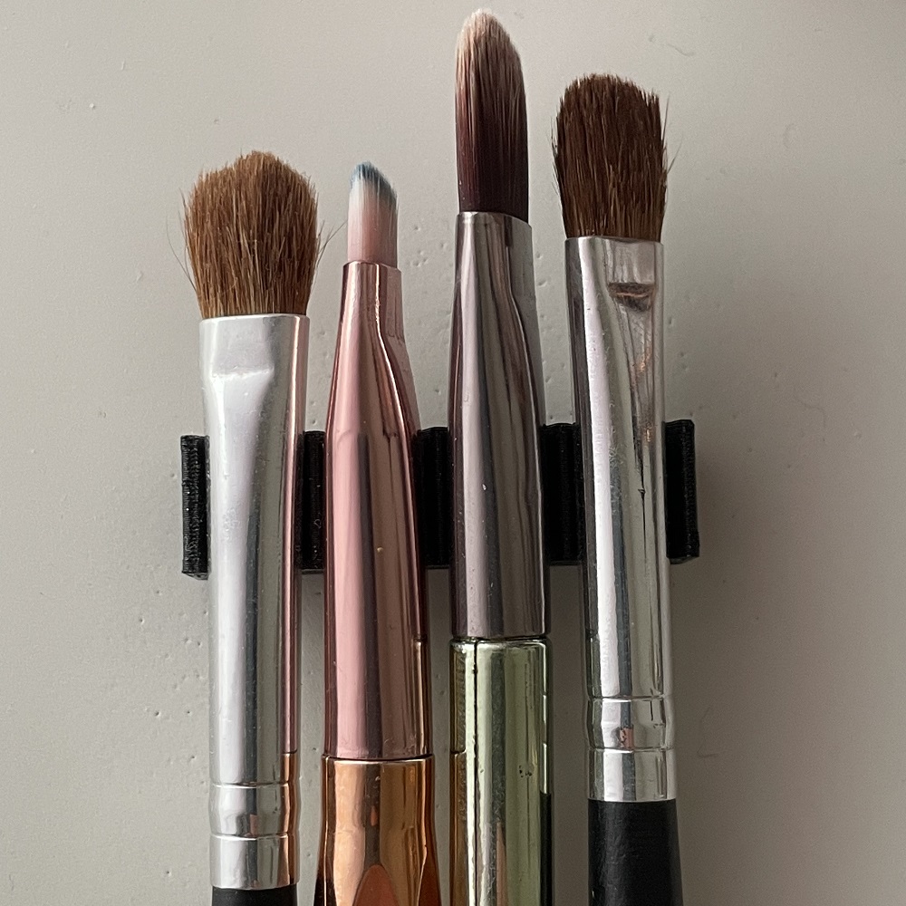 Dual Brush (and more) Holder - keep your desk clean