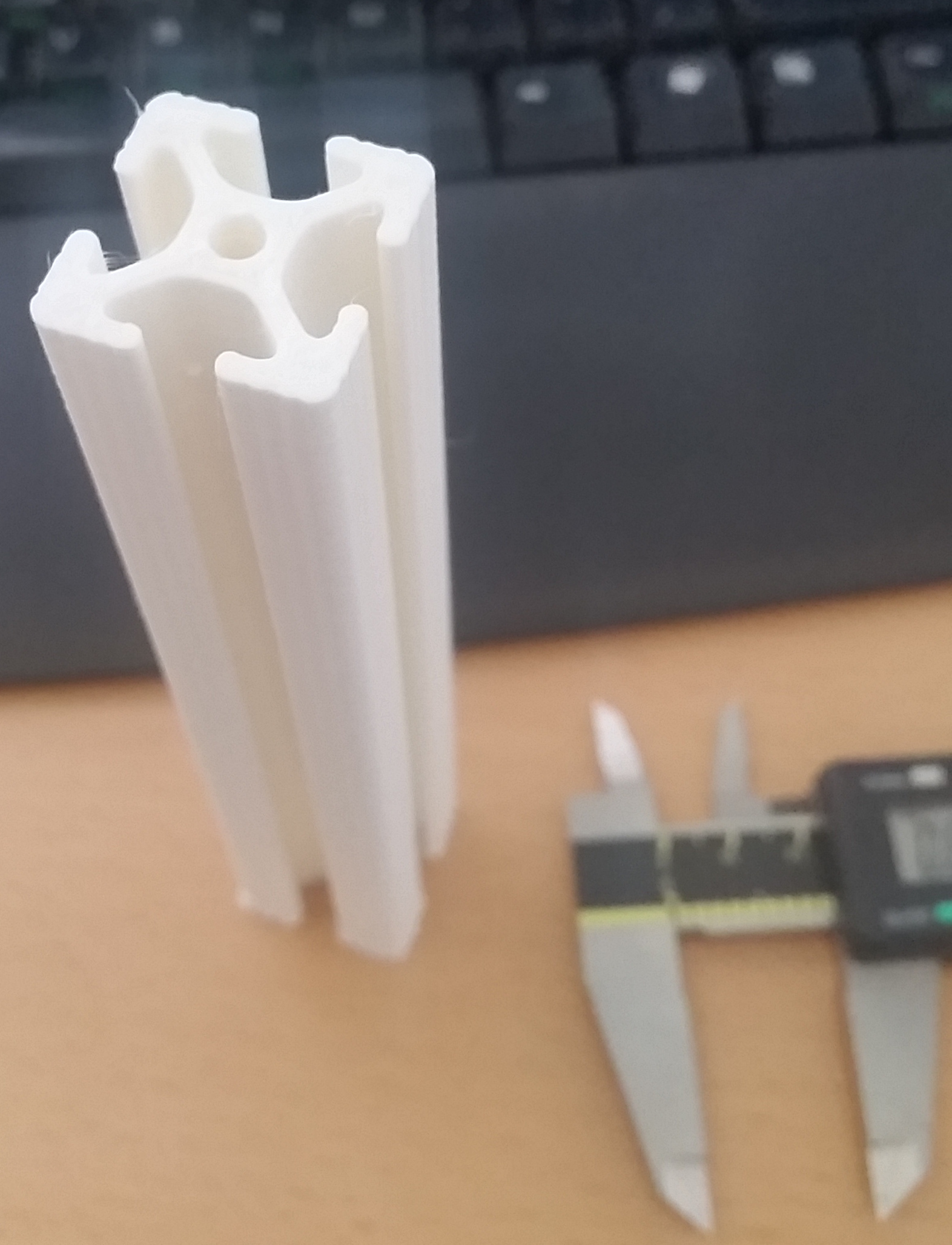 T-slot rail, 1" (one inch)
