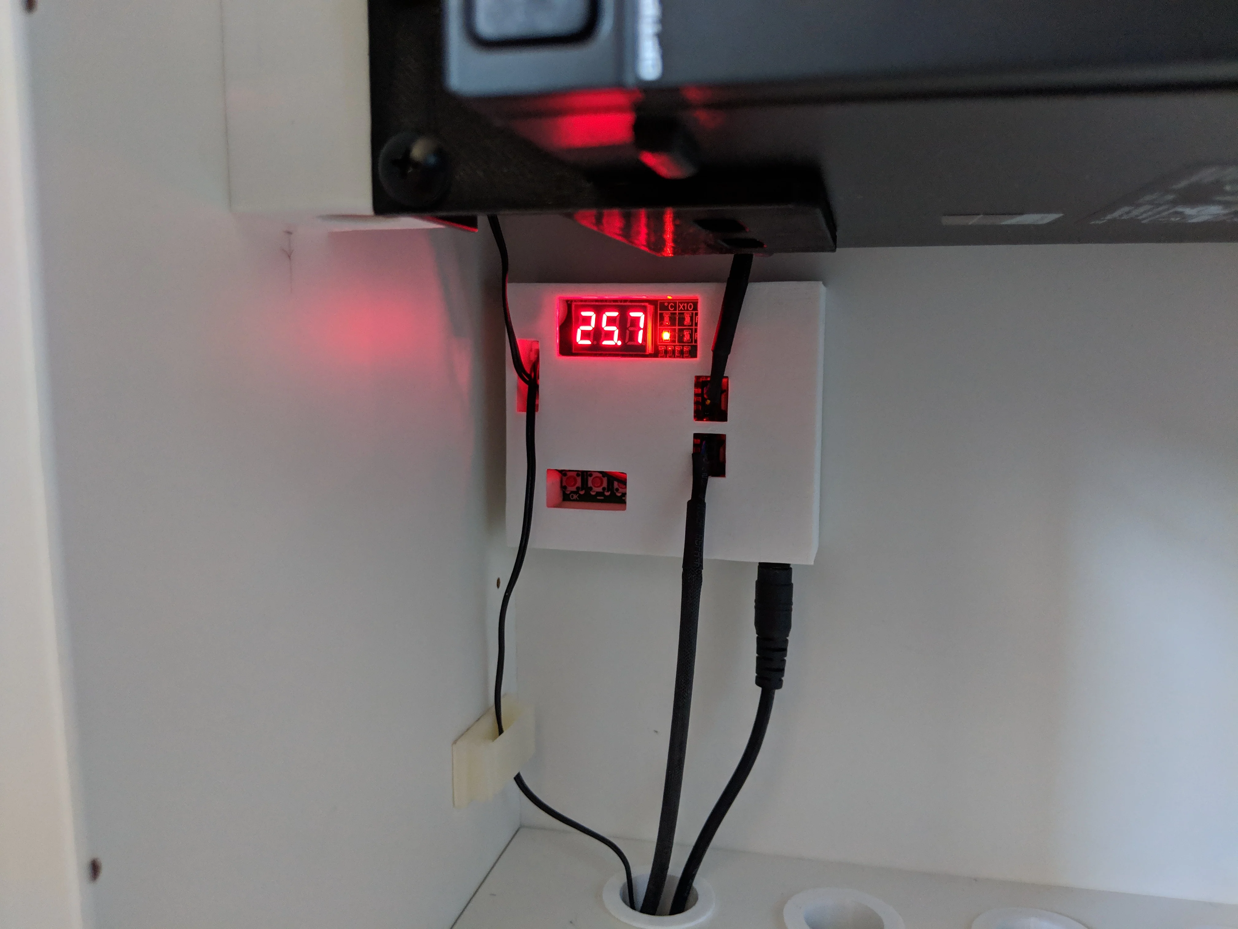 PWM Fan Controller Enclosure