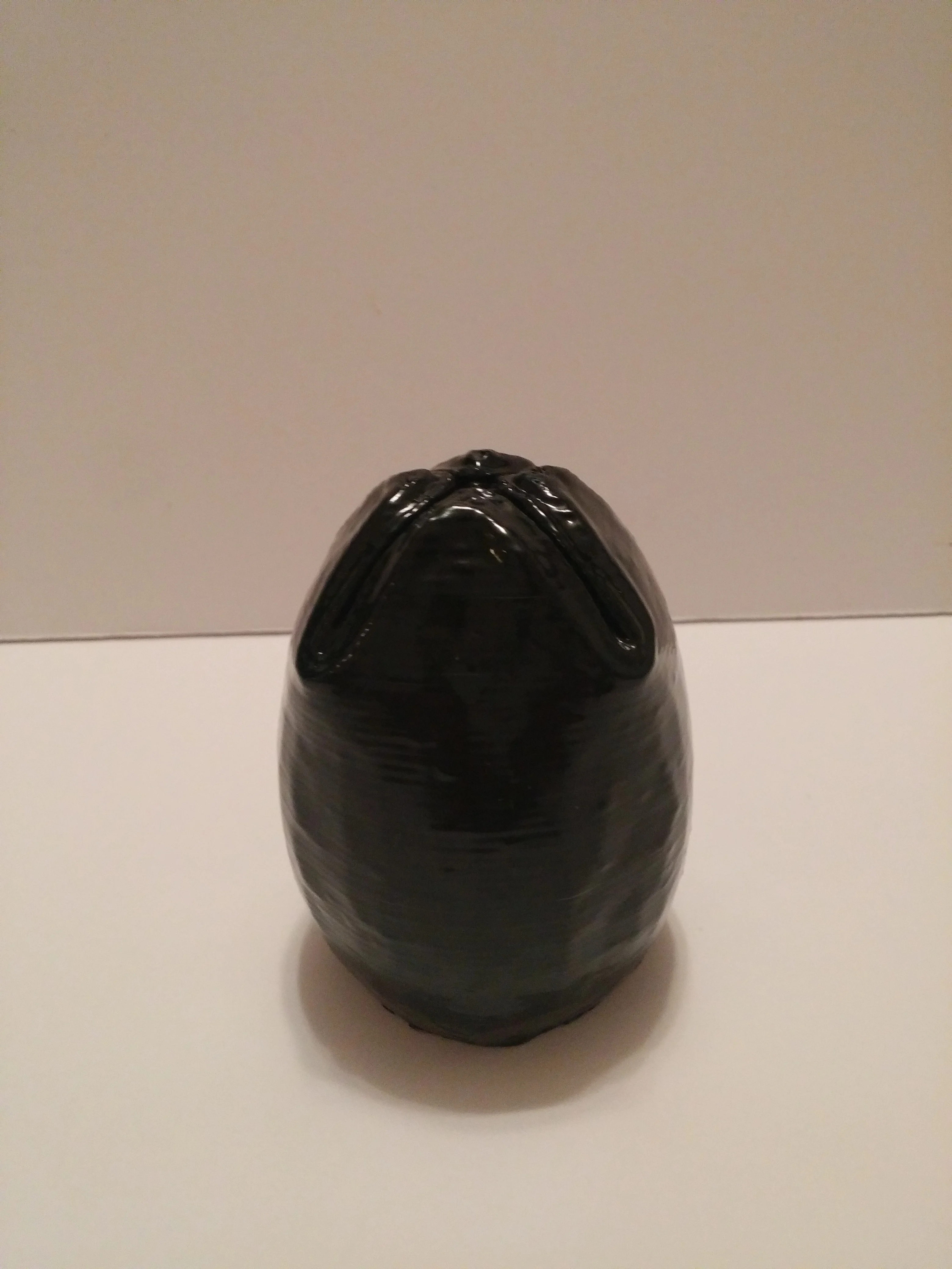 Alien Egg Free Standing