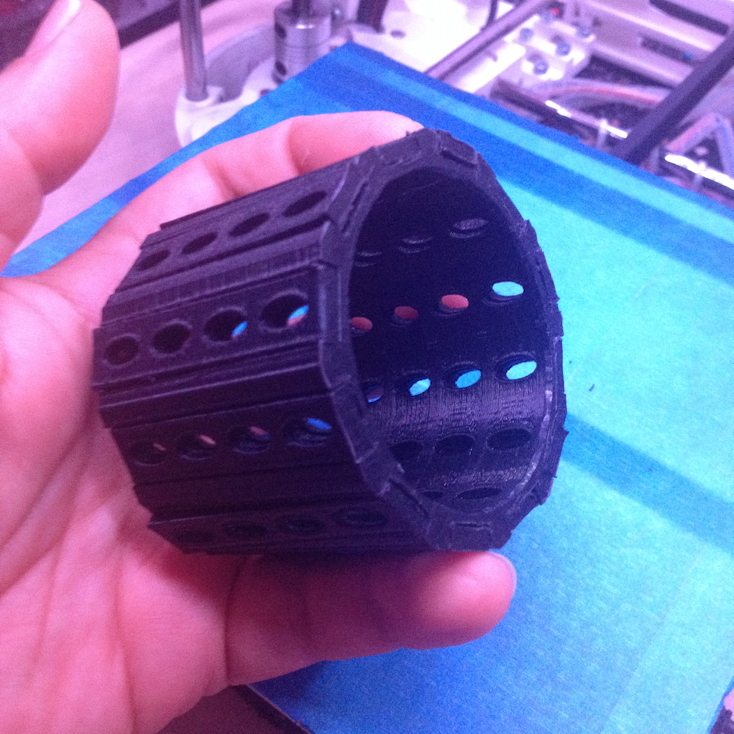 Compact Foldable Spool / Bobine pliable compacte