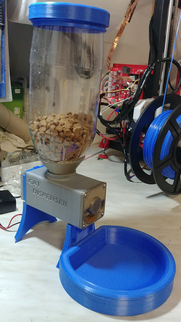 CAT food dispenser