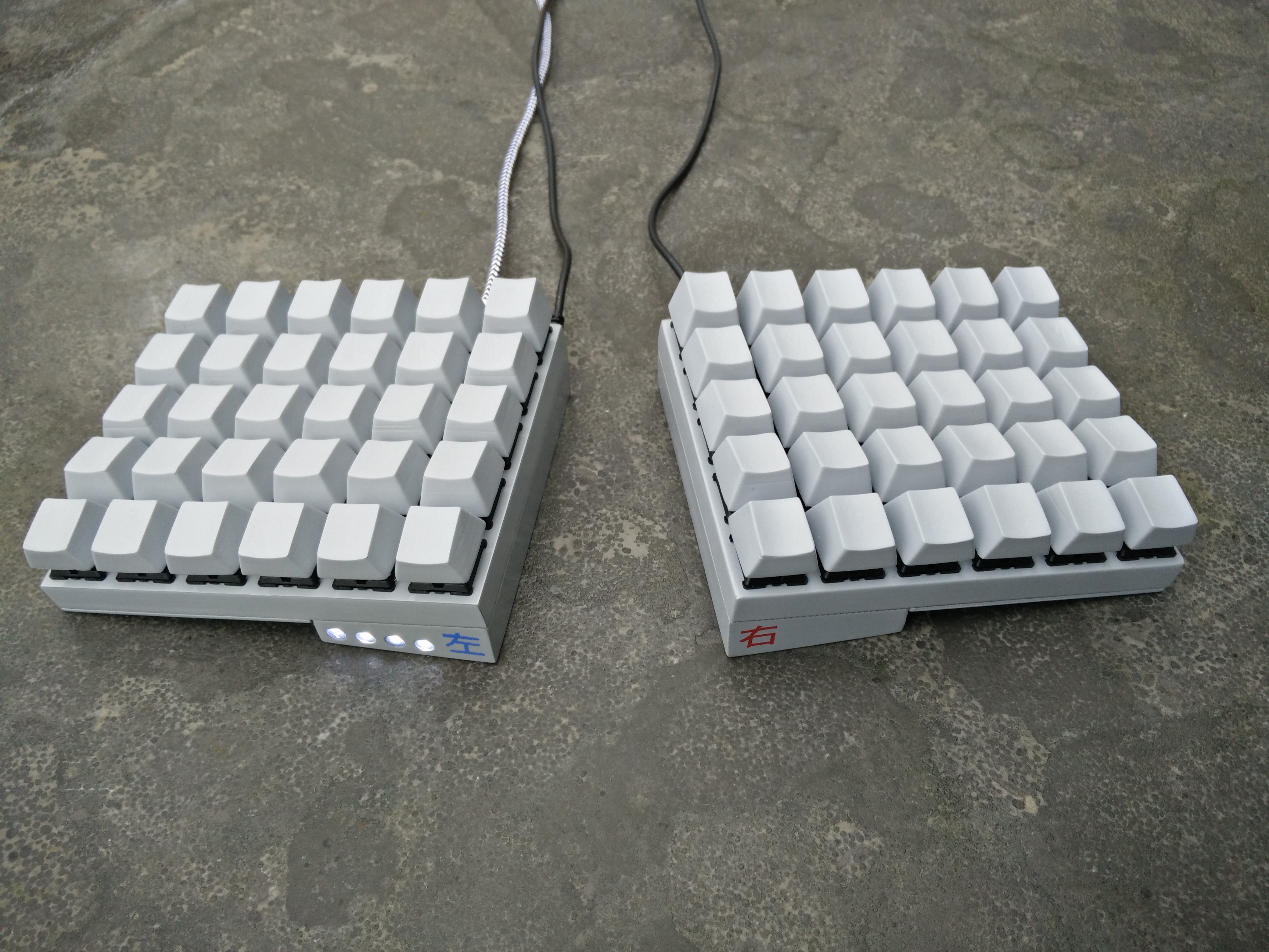 Handwired Nyquist case and keycaps