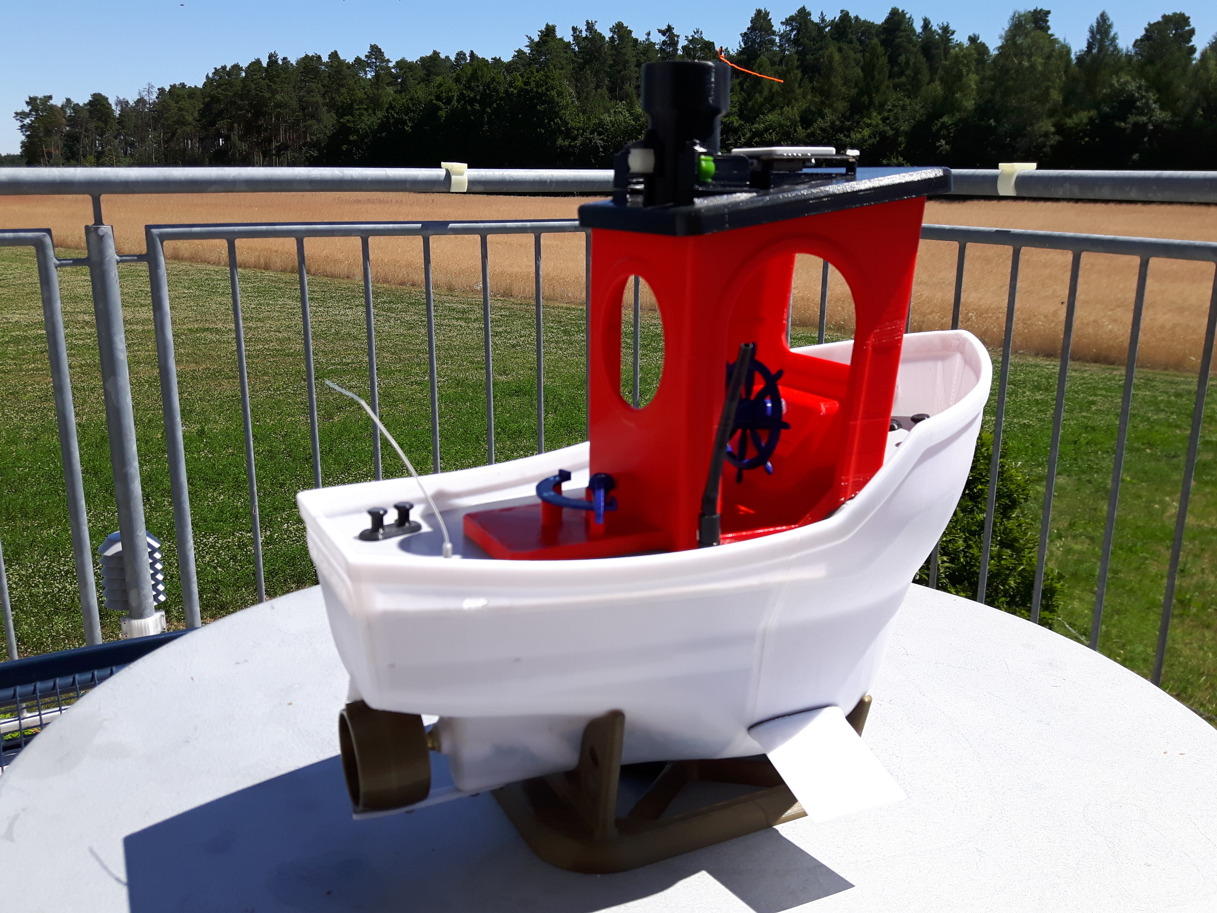 RC Benchy - Roll stabilisation fin mod