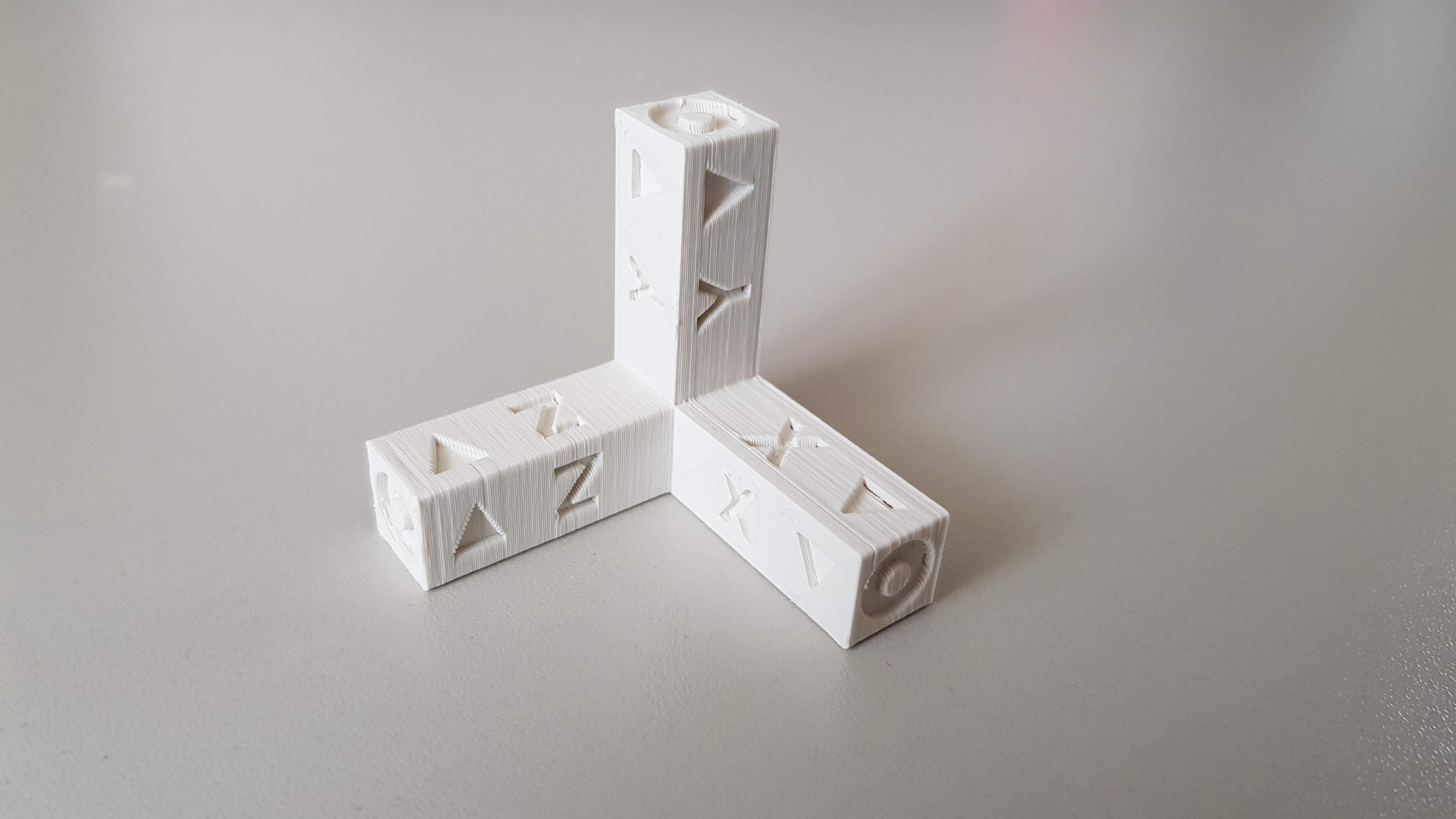 Right-handed coordinate system (small)