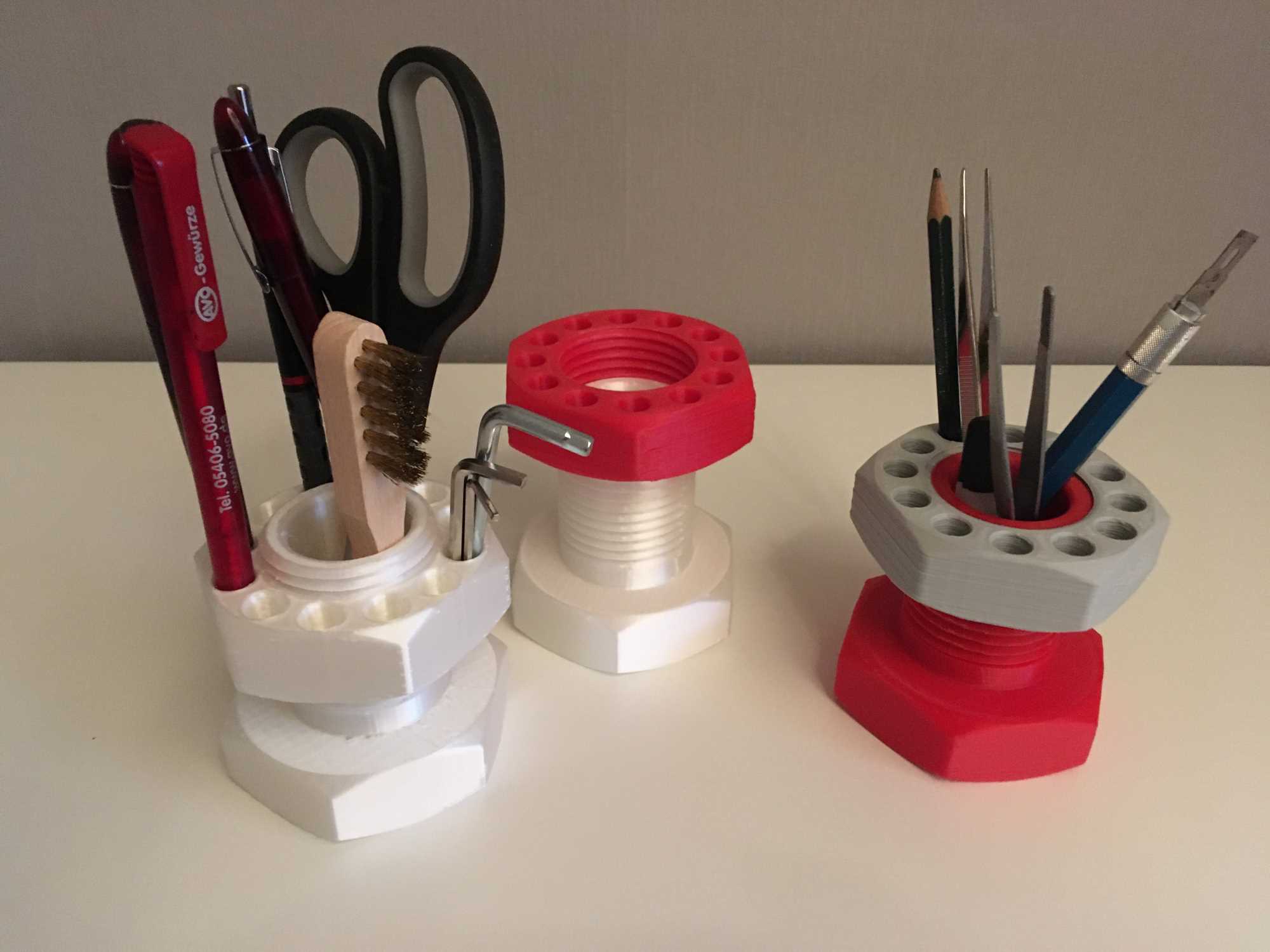 Penholder / Deskorganizer / Organizer for Pencils / Screw and Nut