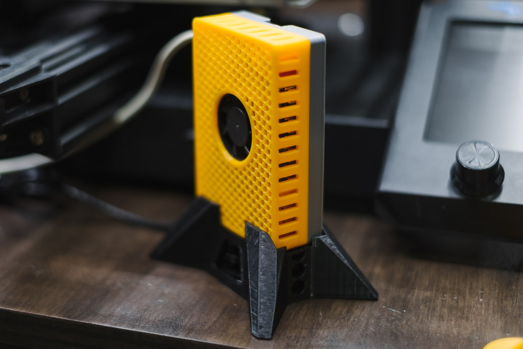 Parametric Raspberry Pi 4B Case (30mm fan) with vertical stand