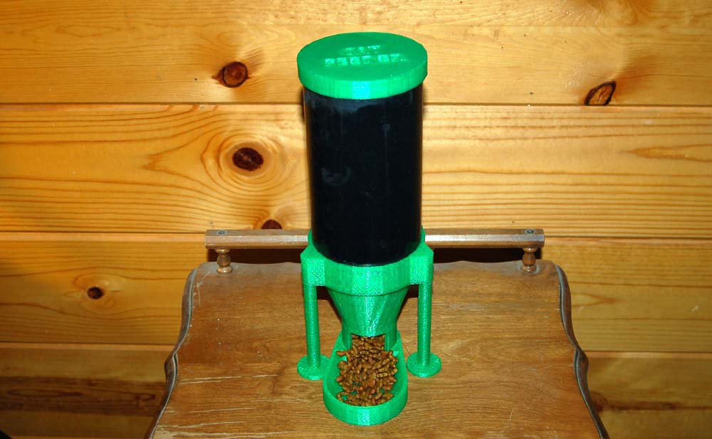Cat Feeder