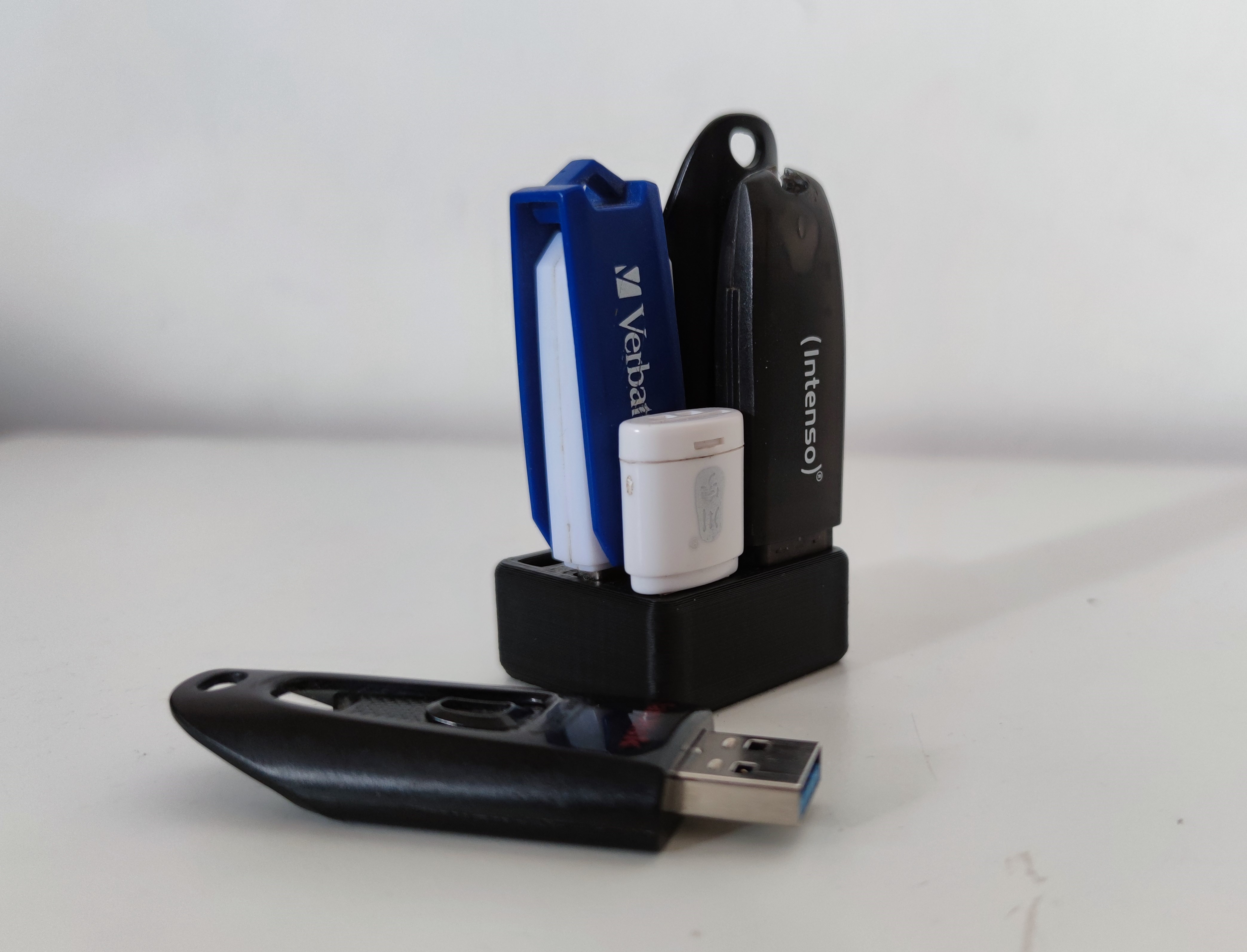USB Stick Thumbdrive Holder