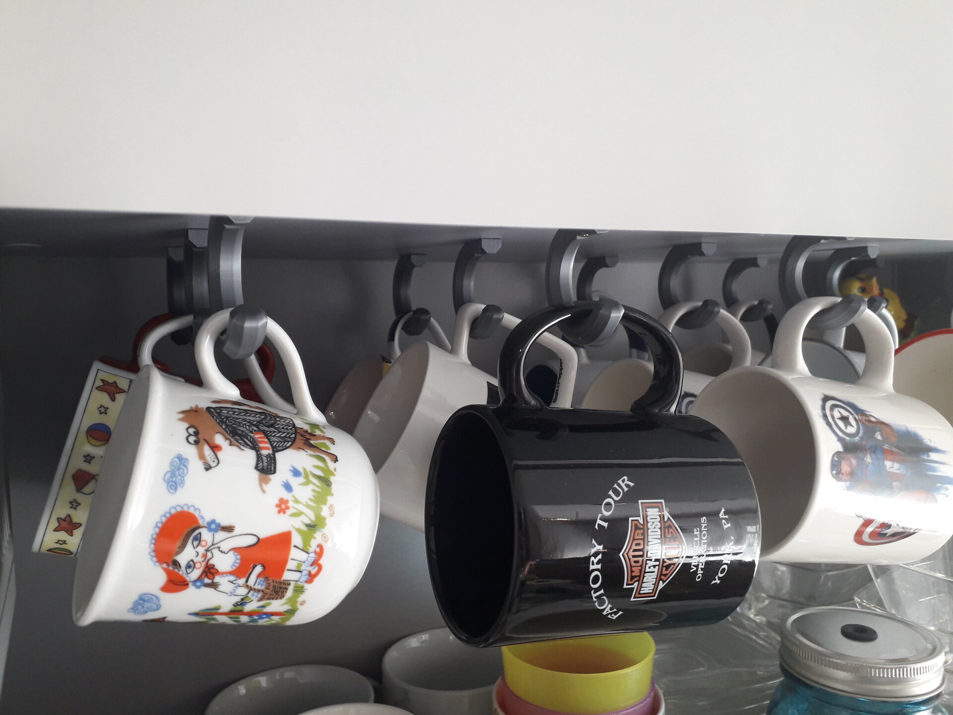 Hook for a cup