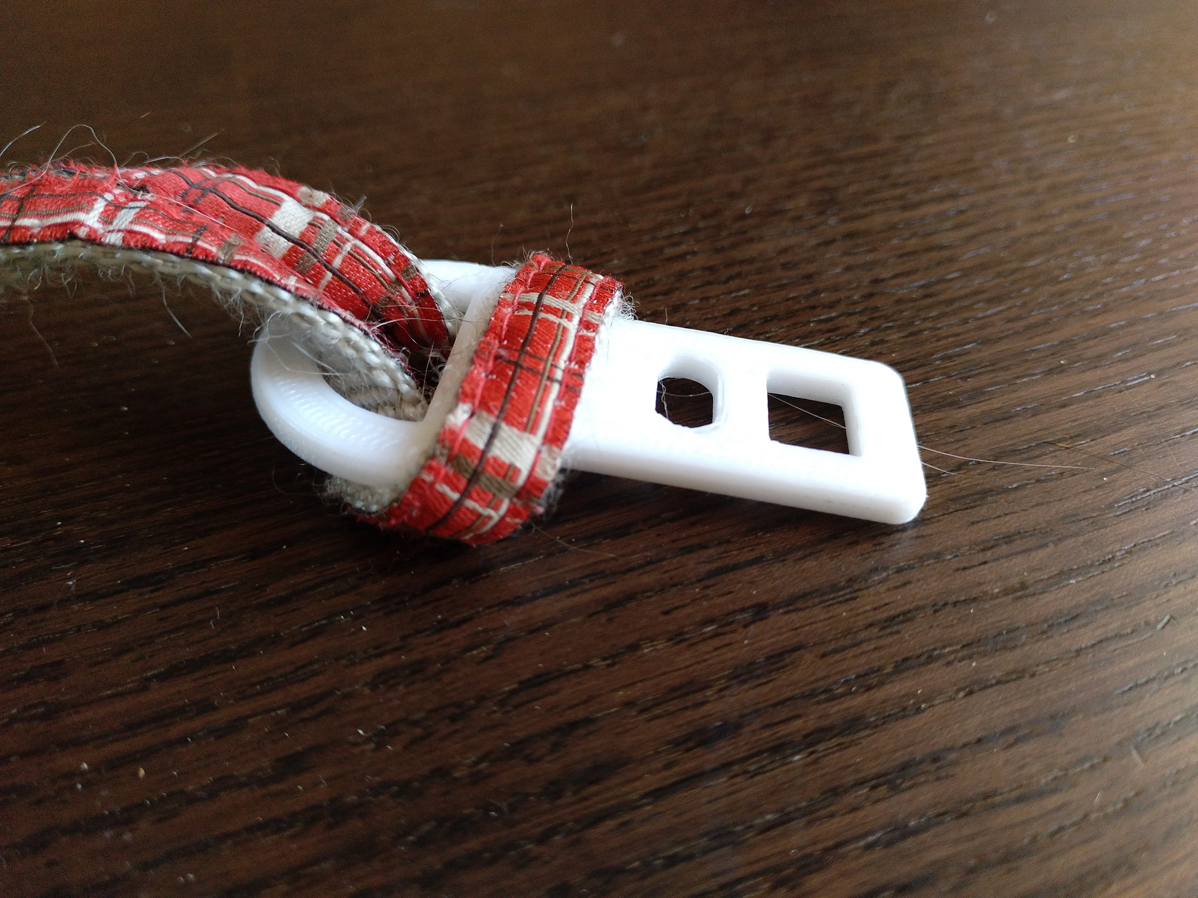 Cat and Dog car seatbelt connector