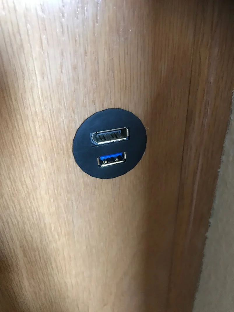Oculus Rift S DisplayPort Extension Cable Grommet
