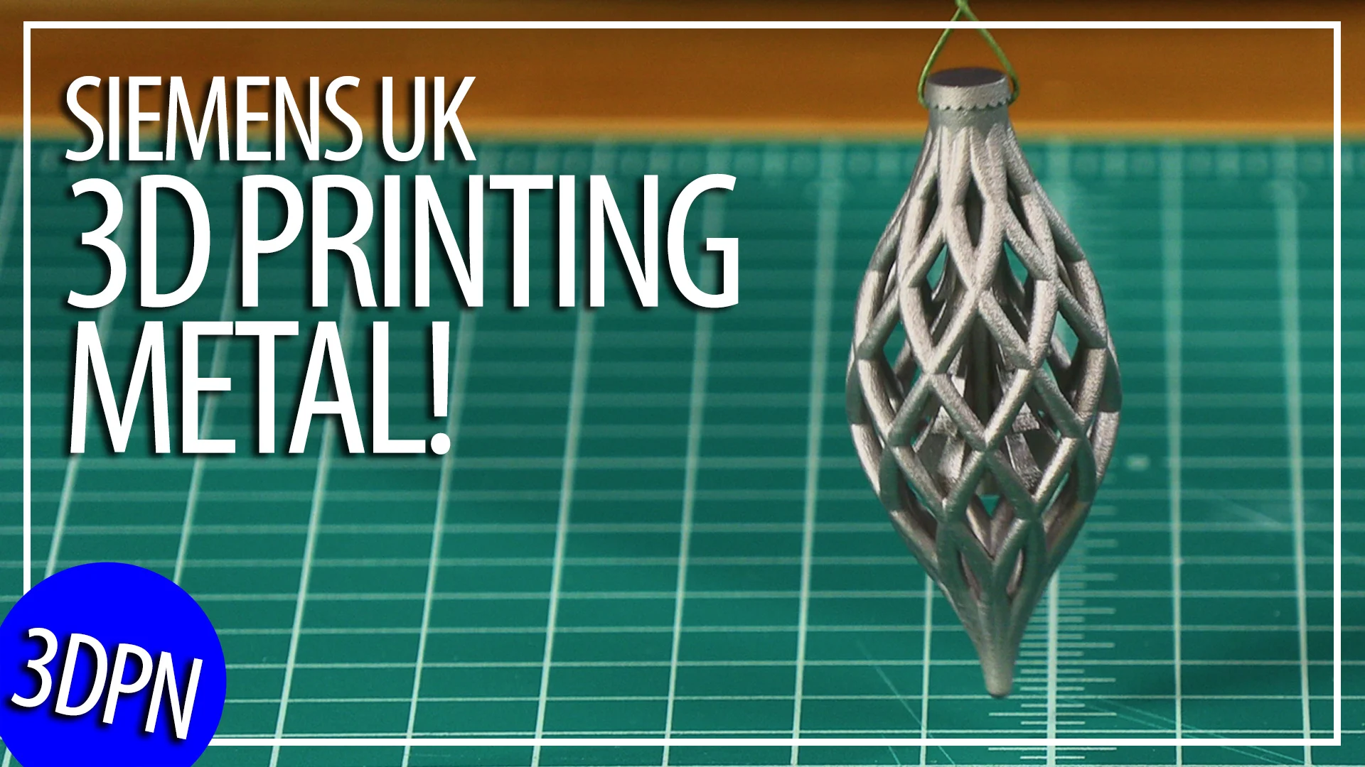 Materials Solutions Christmas Bauble