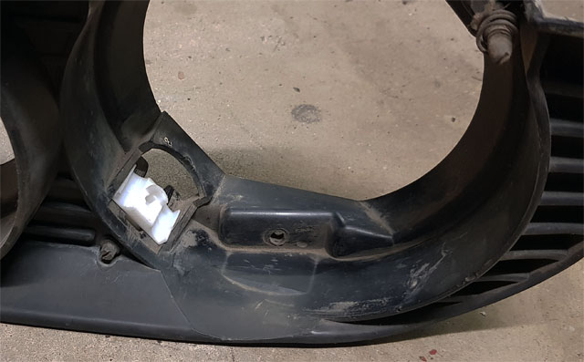 Alfa GTV headlamp alignment cup