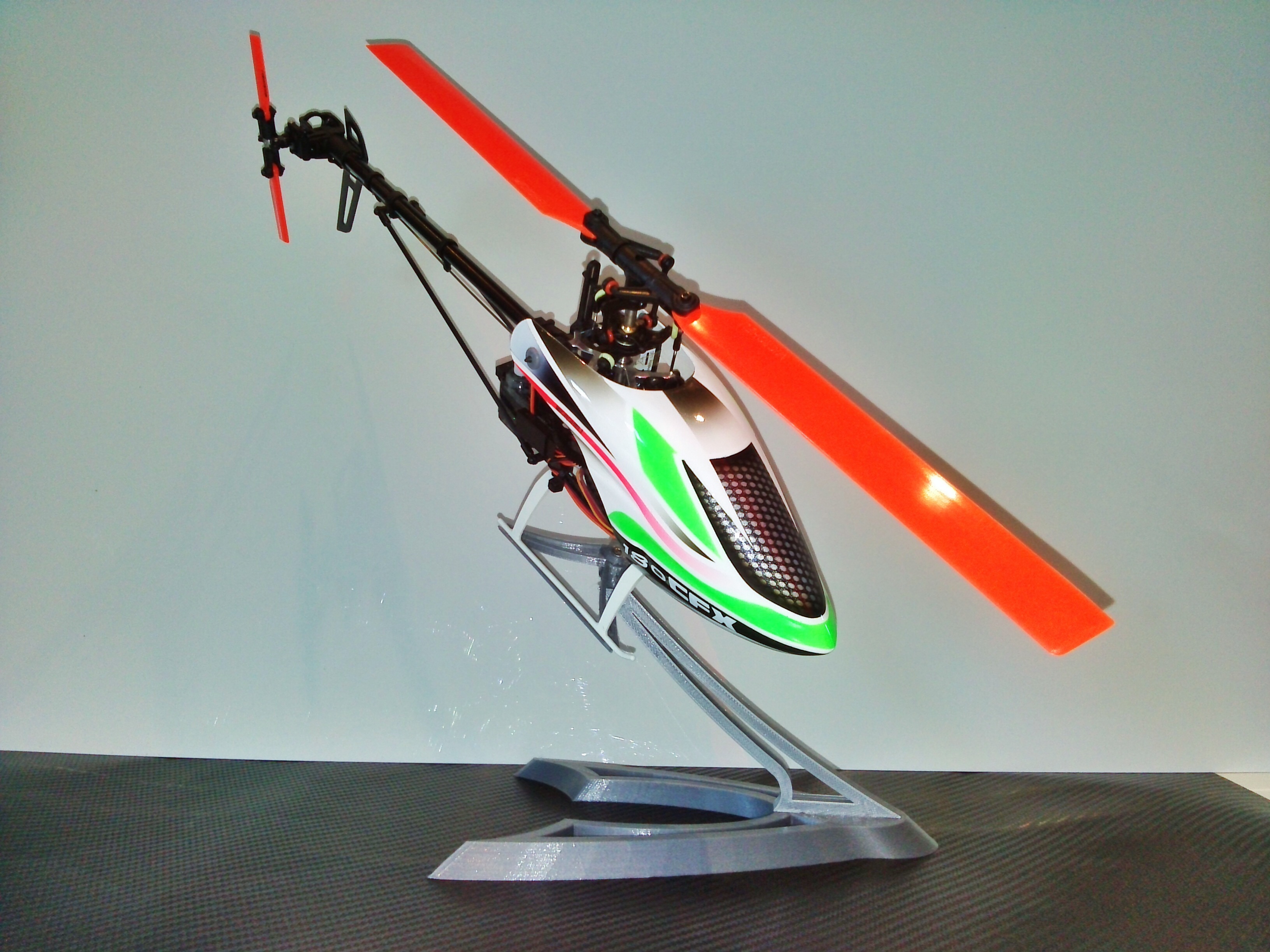 Helicopter stand for small Models Mcpx Ncpx T-Rex 150...