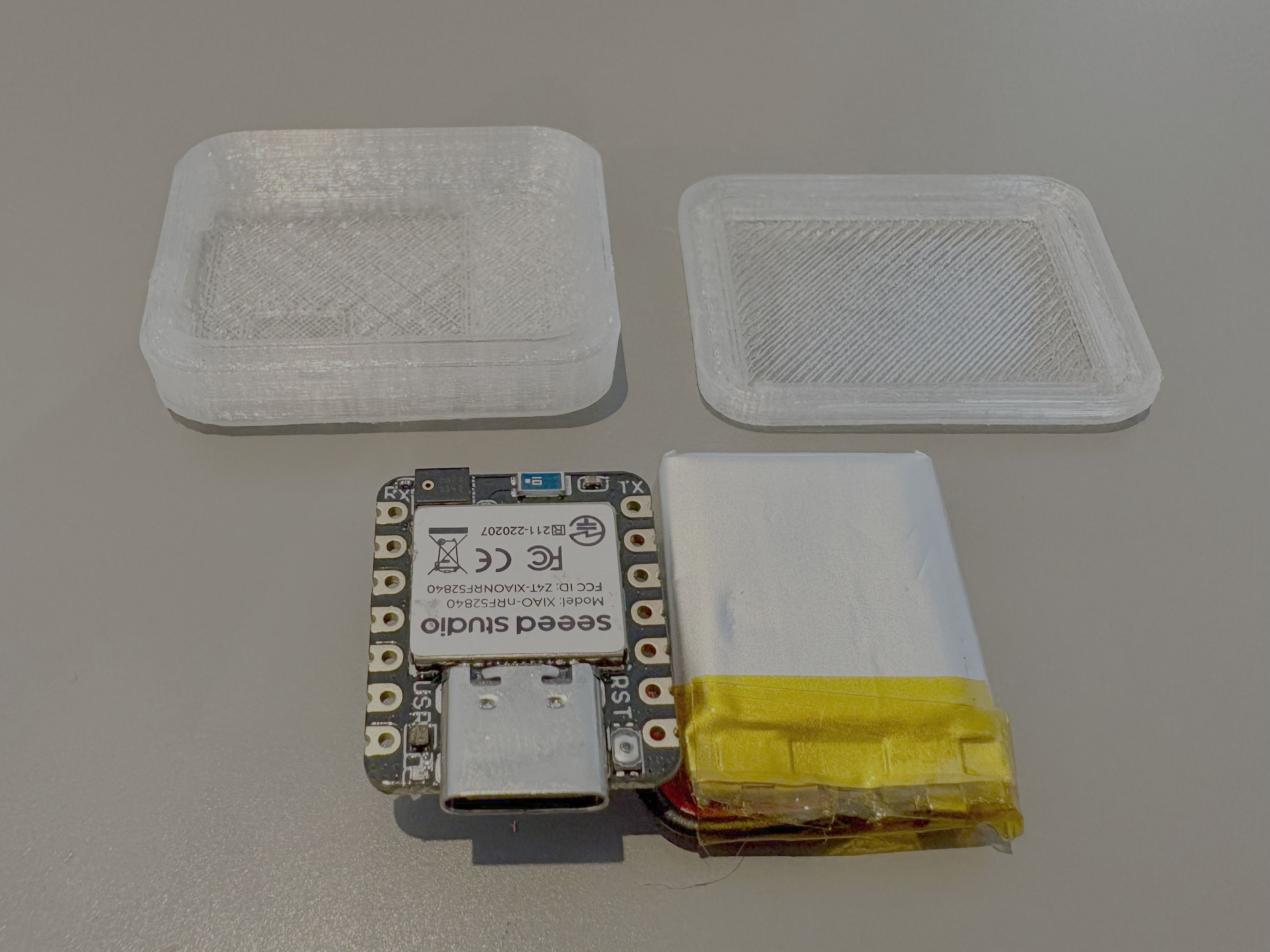 Seeed Studio Xiao + battery Case